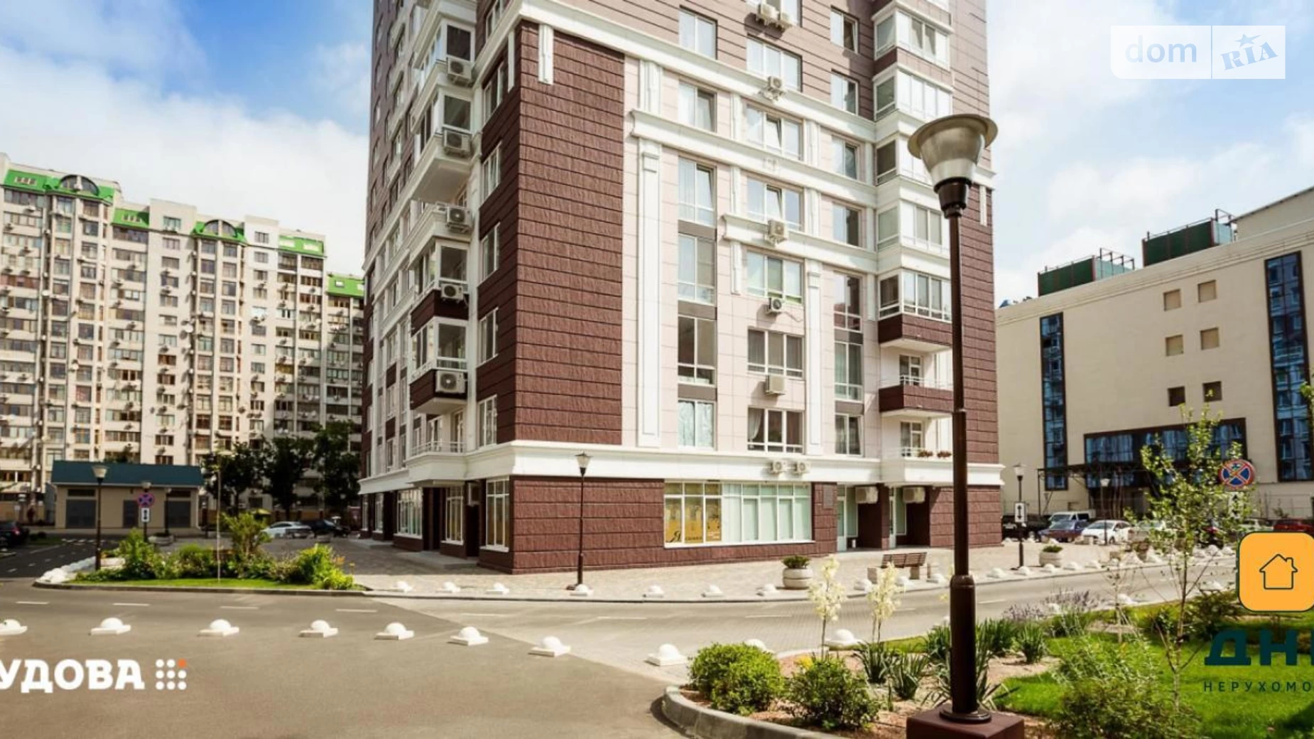 Продается 3-комнатная квартира 134 кв. м в Одессе