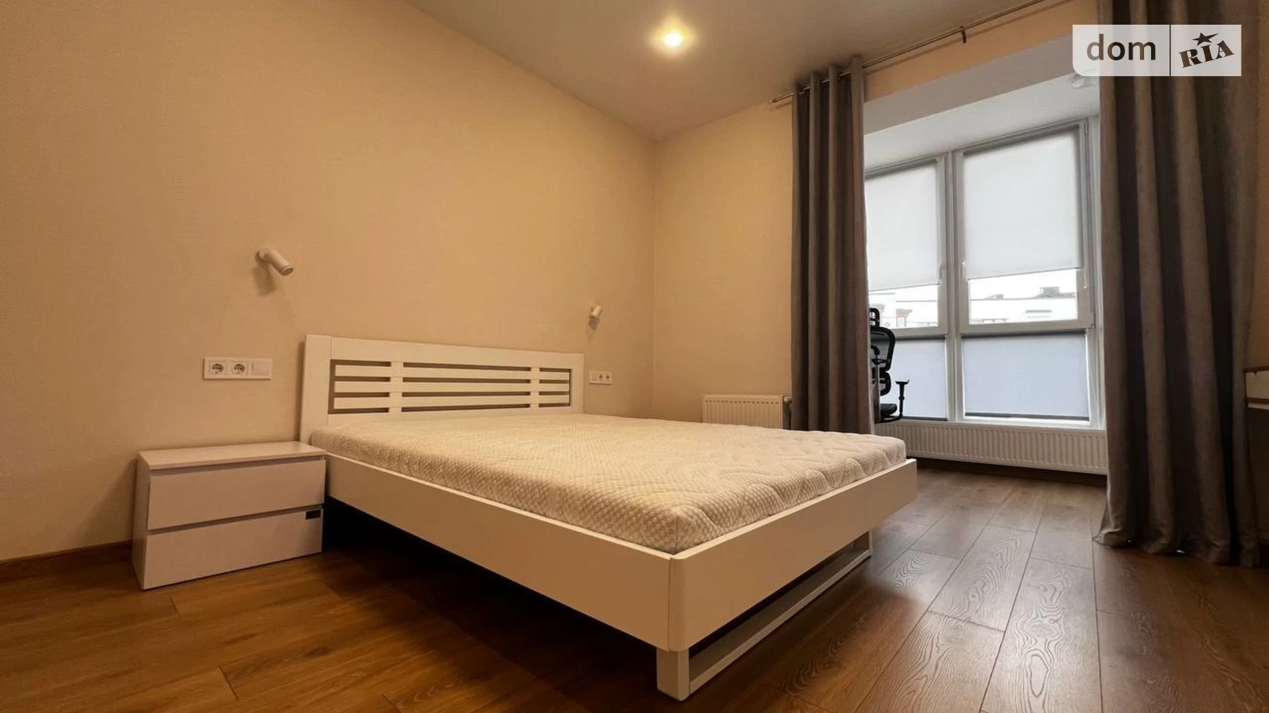Продается 2-комнатная квартира 72.4 кв. м в Ивано-Франковске, ул. Гетьмана Ивана Мазепы, 164 корпус 1