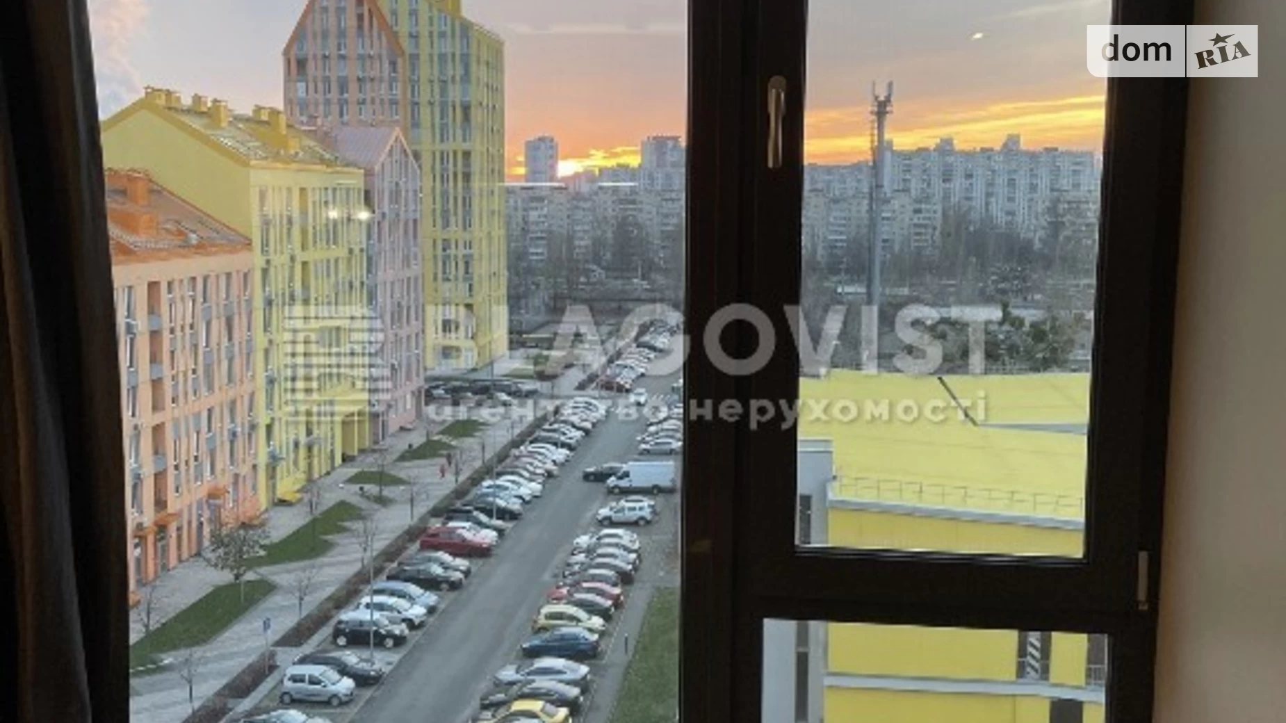 Продается 1-комнатная квартира 43 кв. м в Киеве, ул. Регенераторная, 13 - фото 2