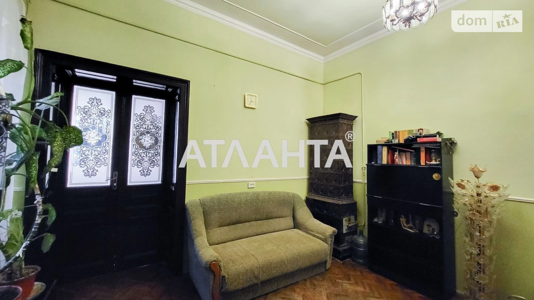 Продается 4-комнатная квартира 119 кв. м в Черновцах