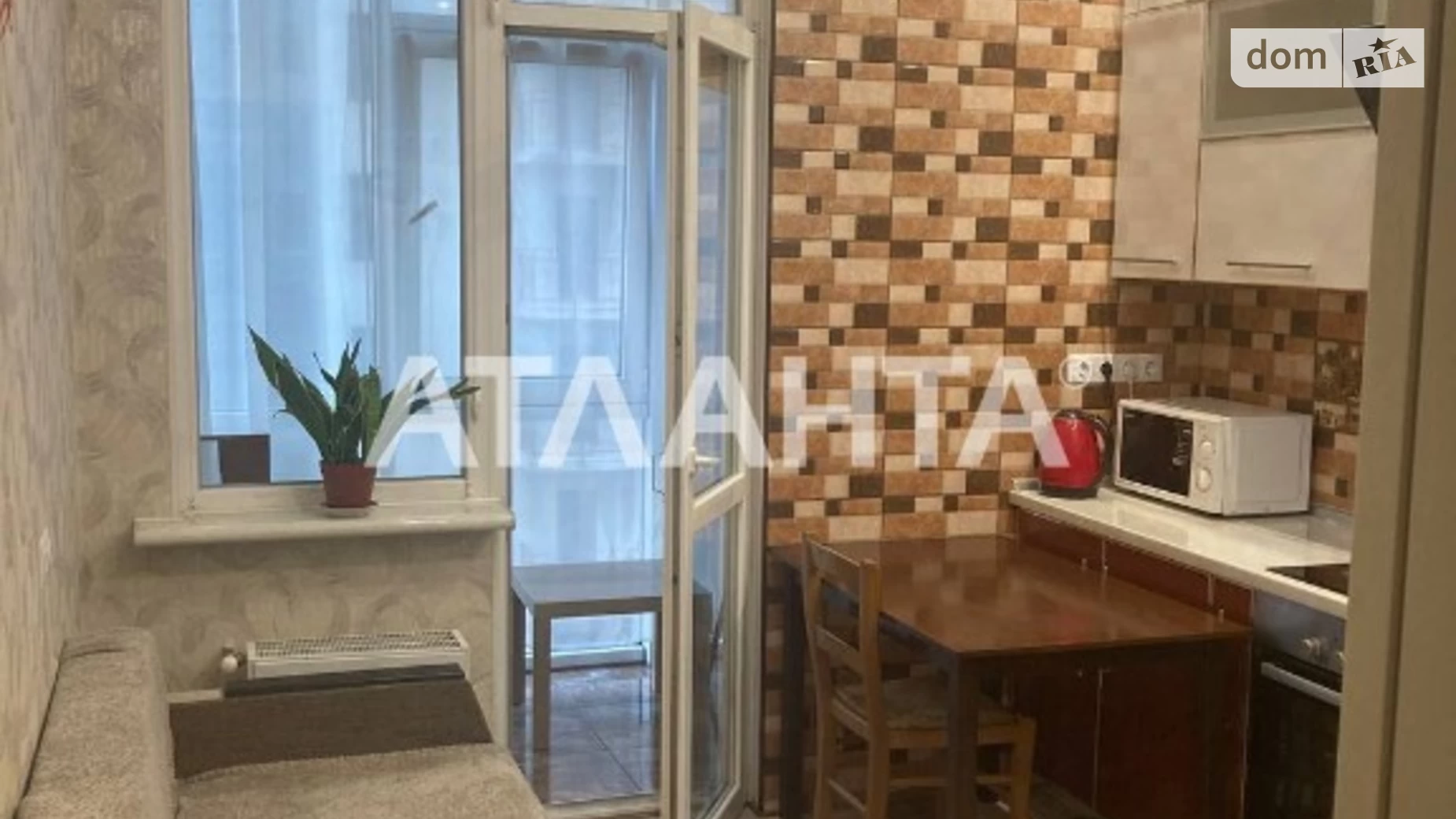 Продается 1-комнатная квартира 41 кв. м в Одессе, ул. Асташкина