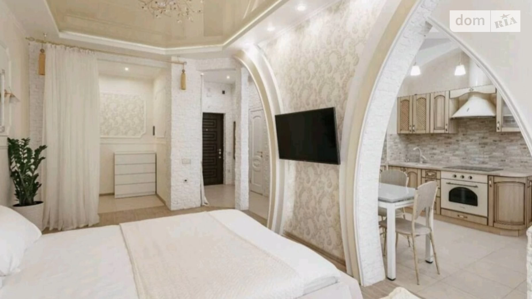 Продается 1-комнатная квартира 45 кв. м в Одессе, плато Гагаринское, 5 - фото 4