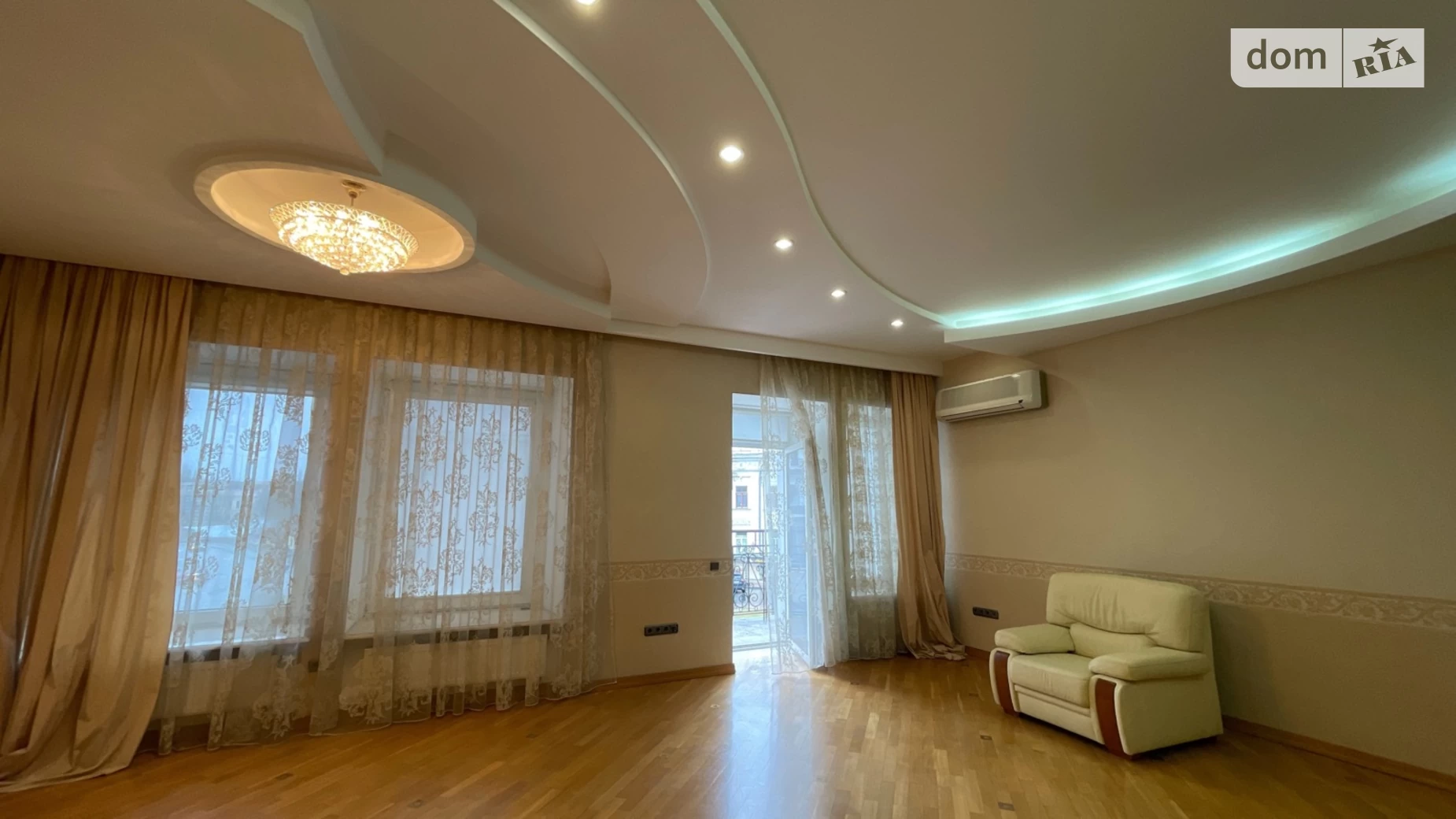 Продается 4-комнатная квартира 150 кв. м в Одессе, пл. Екатерининская, 5 - фото 4