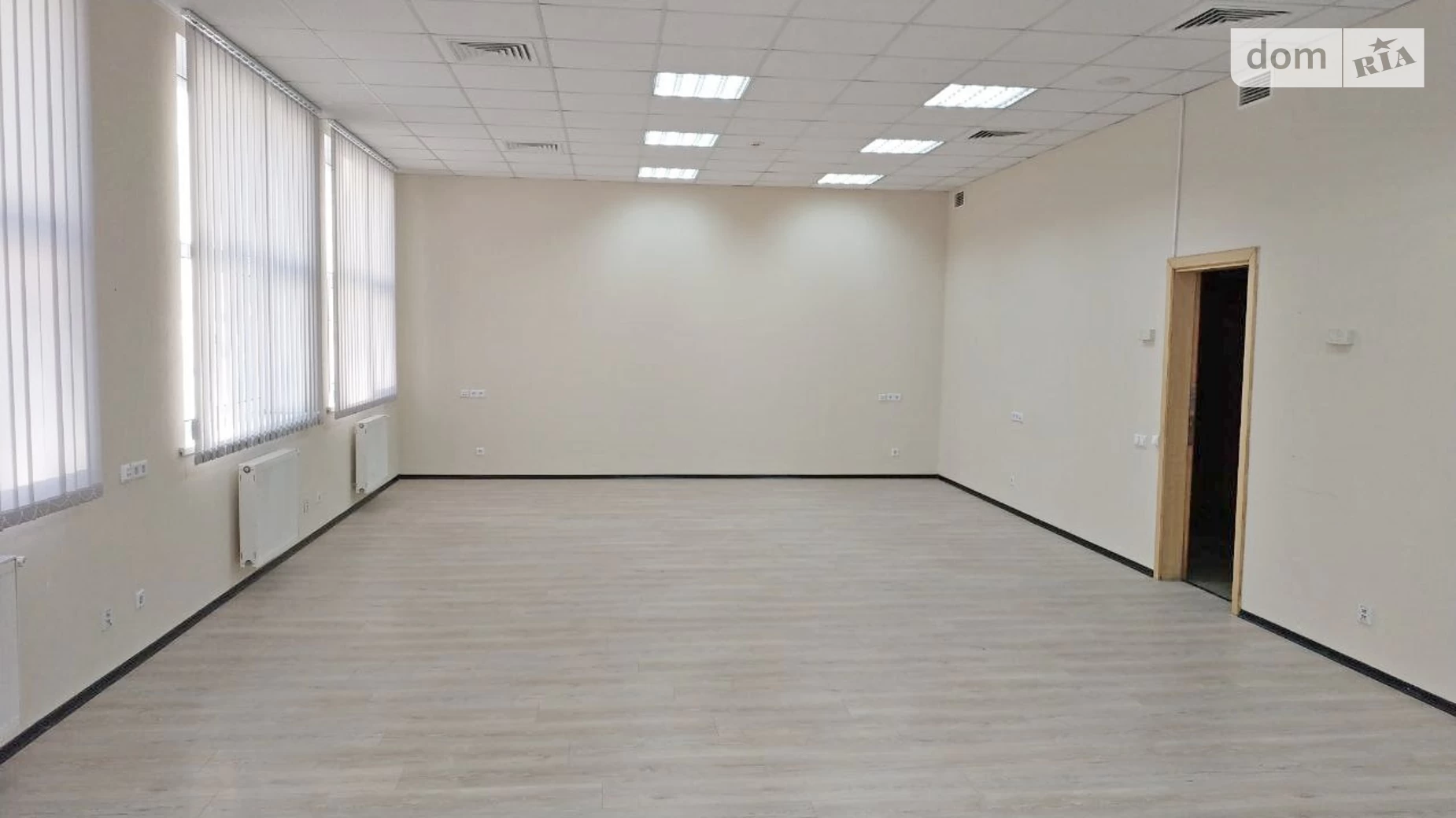Сдается в аренду офис 68 кв. м в бизнес-центре, цена: 39950 грн - фото 4