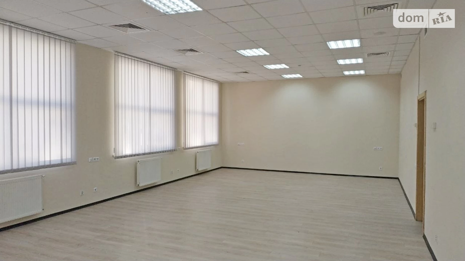 Сдается в аренду офис 68 кв. м в бизнес-центре, цена: 39950 грн - фото 3