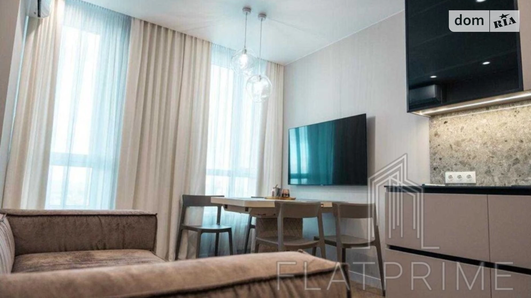 Продается 3-комнатная квартира 80 кв. м в Киеве, Столичное шоссе, 1Б