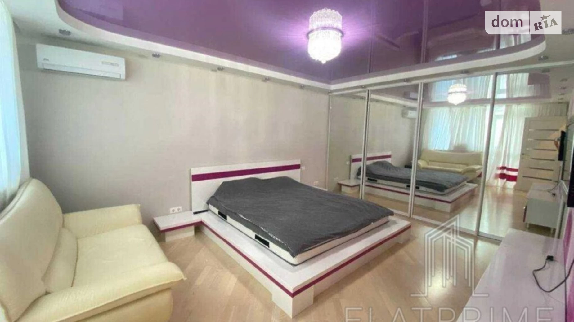 Продается 2-комнатная квартира 84 кв. м в Киеве, ул. Урловская, 23Б