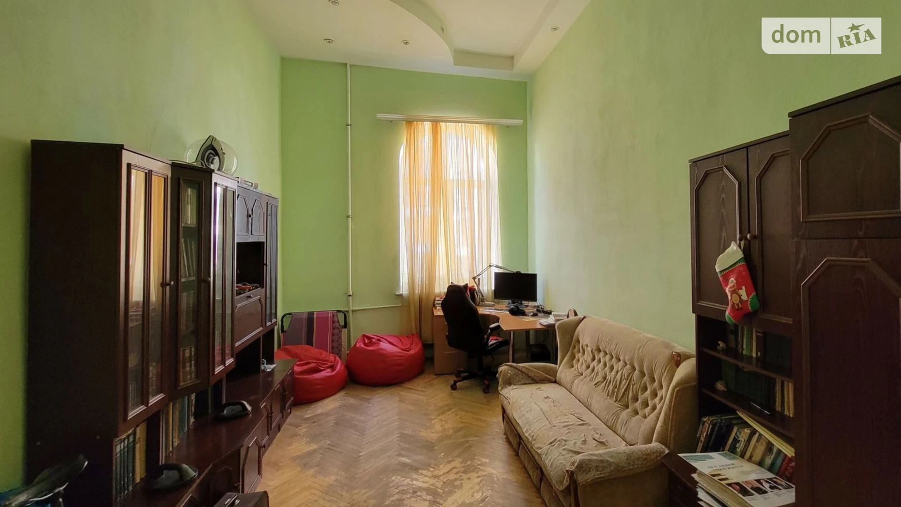 Продается 2-комнатная квартира 67 кв. м в Киеве, ул. Саксаганского, 89А