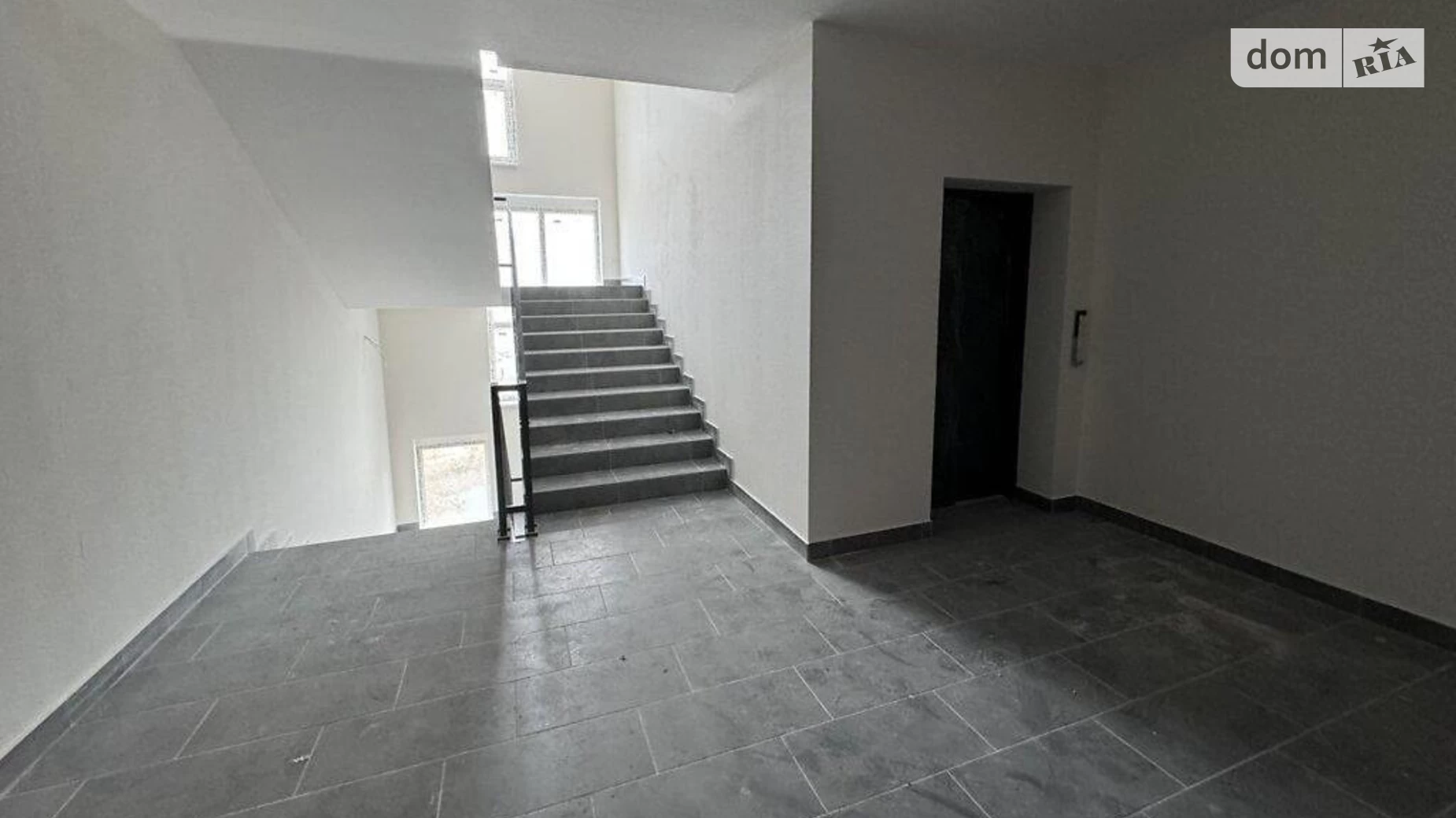 Продается 2-комнатная квартира 87 кв. м в Львове, ул. Хмельницкого Богдана, 207 - фото 3