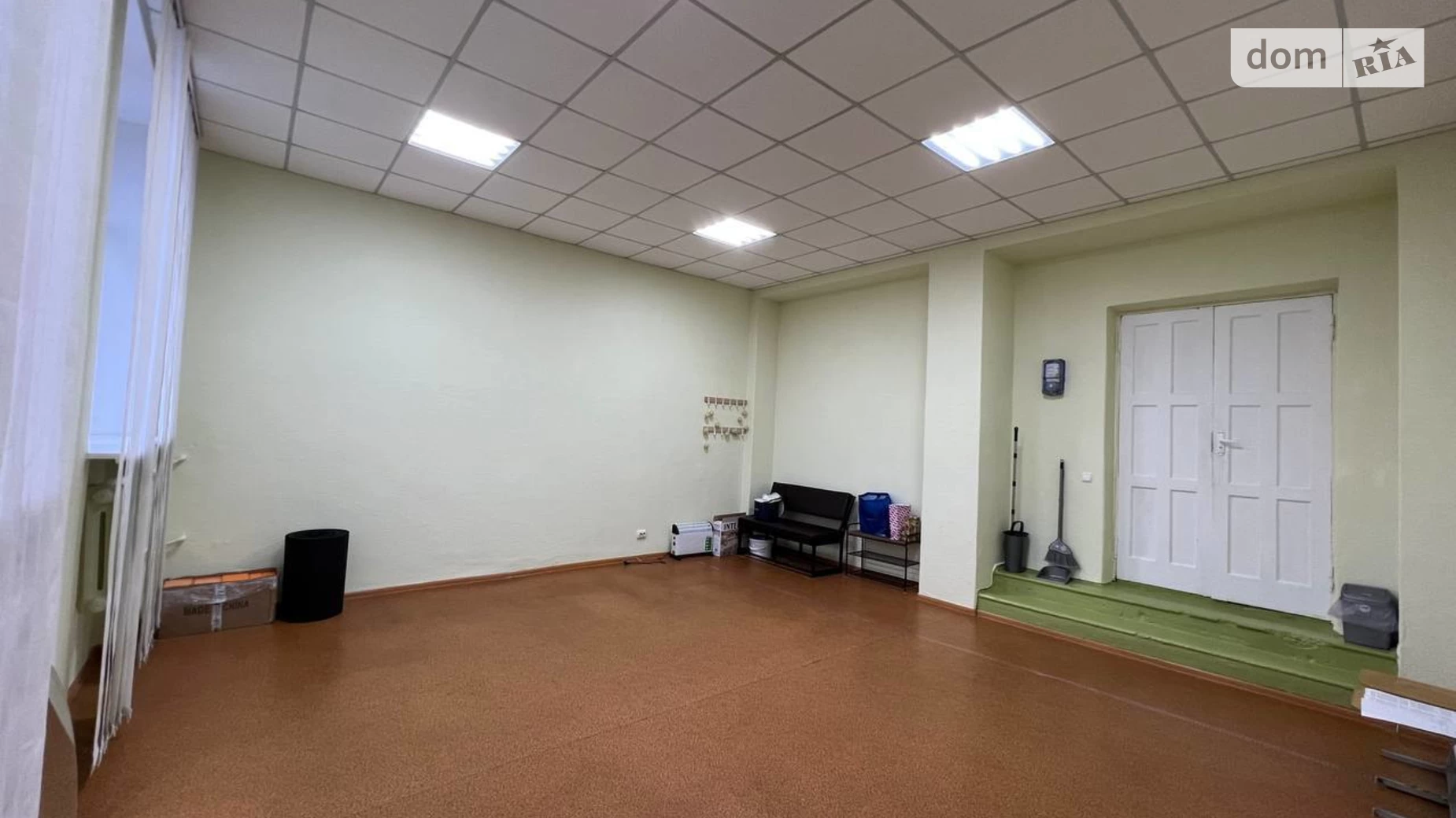 Сдается в аренду офис 35 кв. м в бизнес-центре, цена: 10150 грн - фото 3