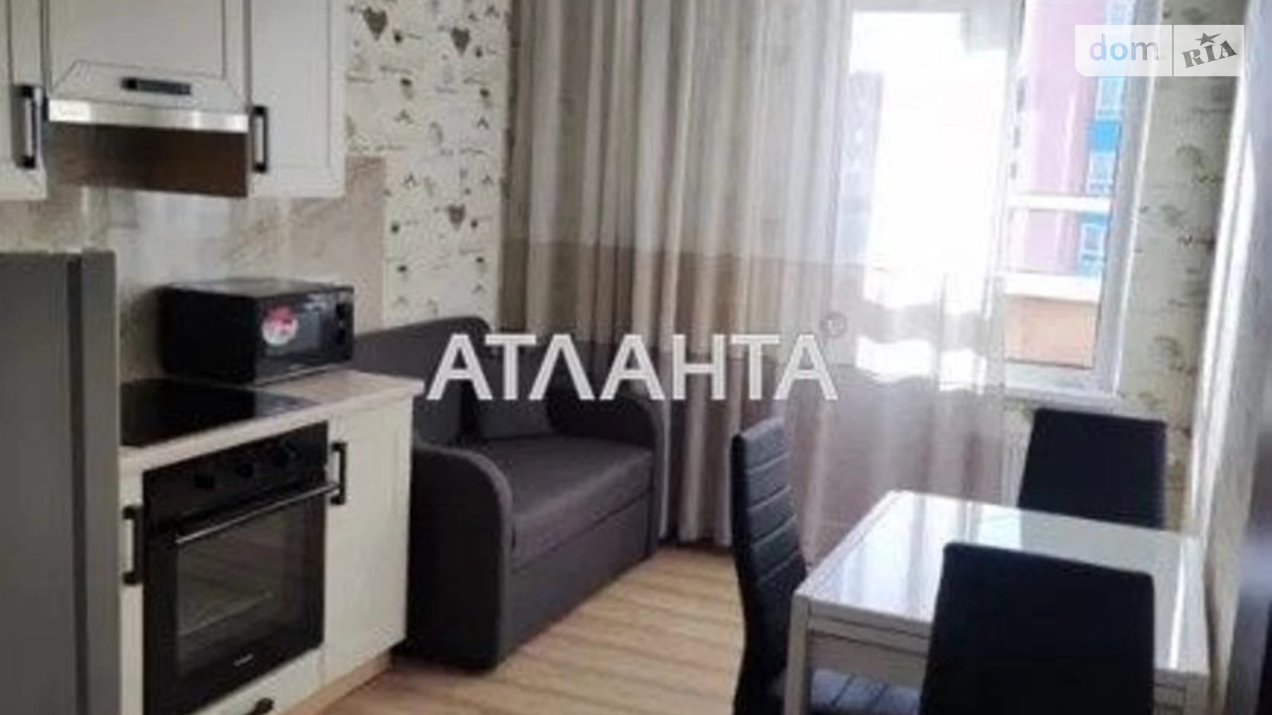Продается 1-комнатная квартира 40 кв. м в Киеве, Одесское шоссе