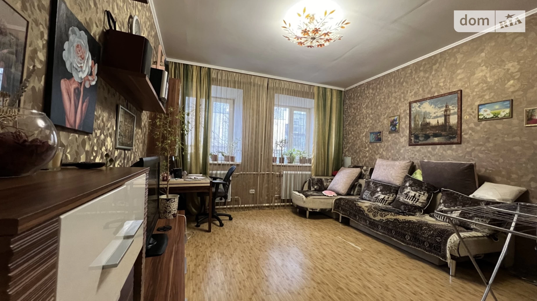 Продается 3-комнатная квартира 62 кв. м в Виннице, ул. Николая Зерова, 30