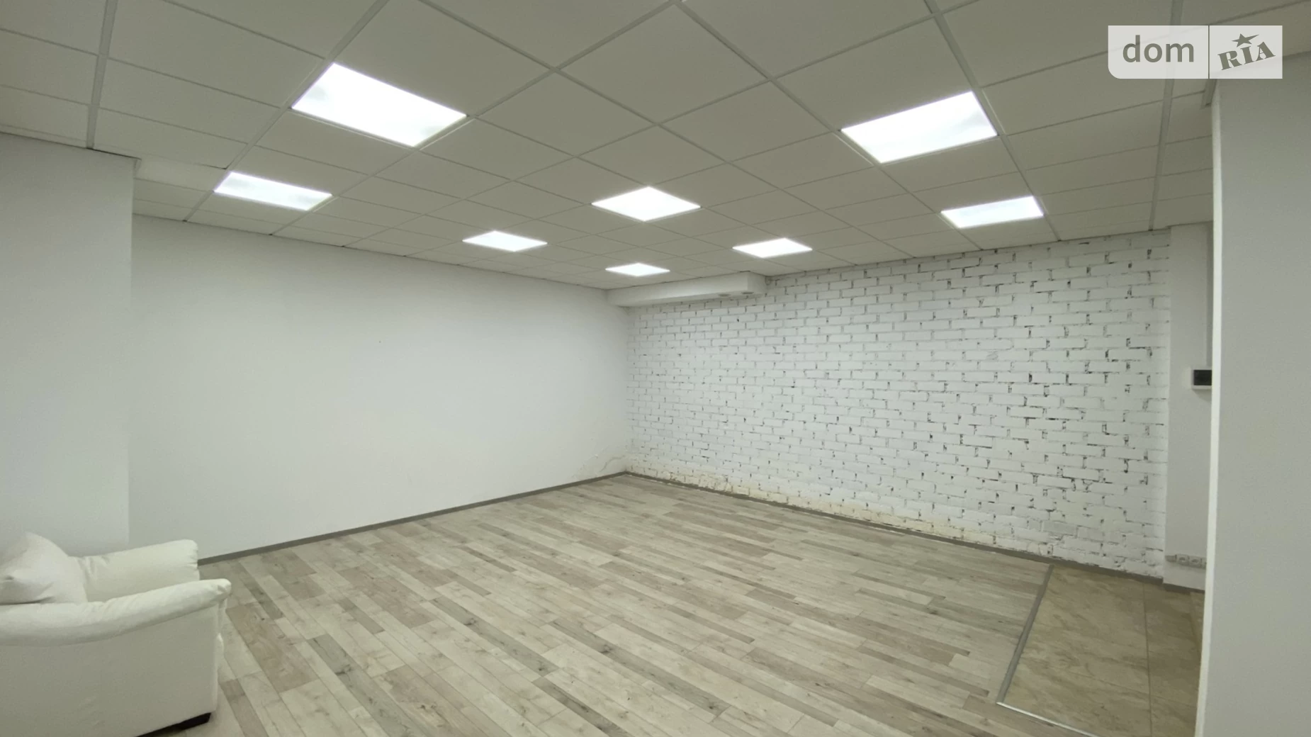 Продается офис 55 кв. м в бизнес-центре, цена: 27000 $ - фото 4