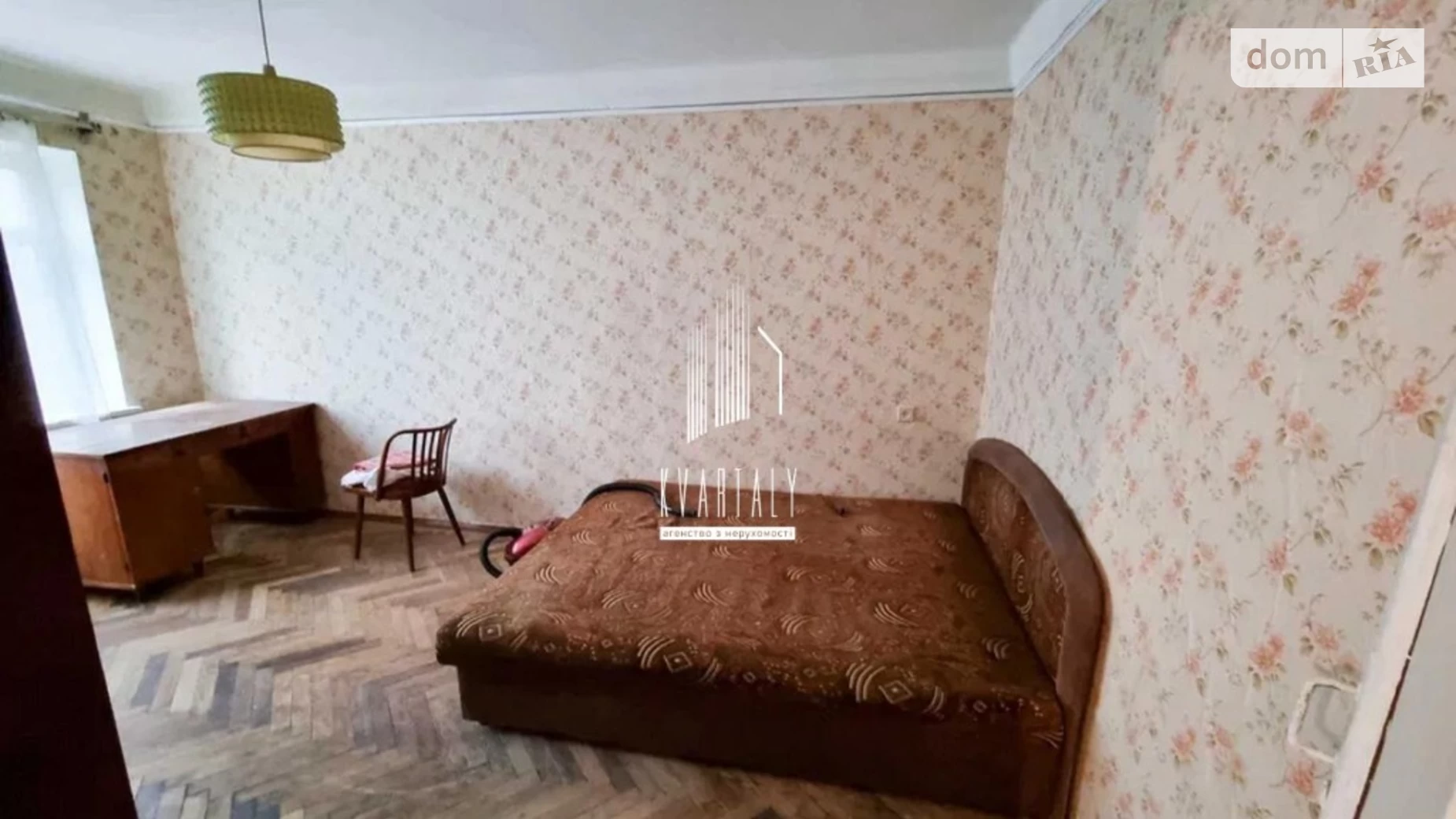Продается 3-комнатная квартира 60 кв. м в Киеве, ул. Игоря Турчина, 12Г