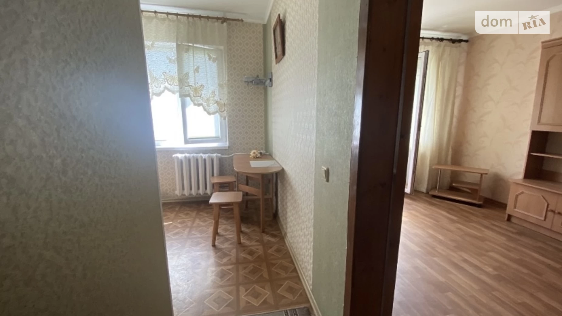 Продається 1-кімнатна квартира 31 кв. м у Одесі, вул. Космонавтів