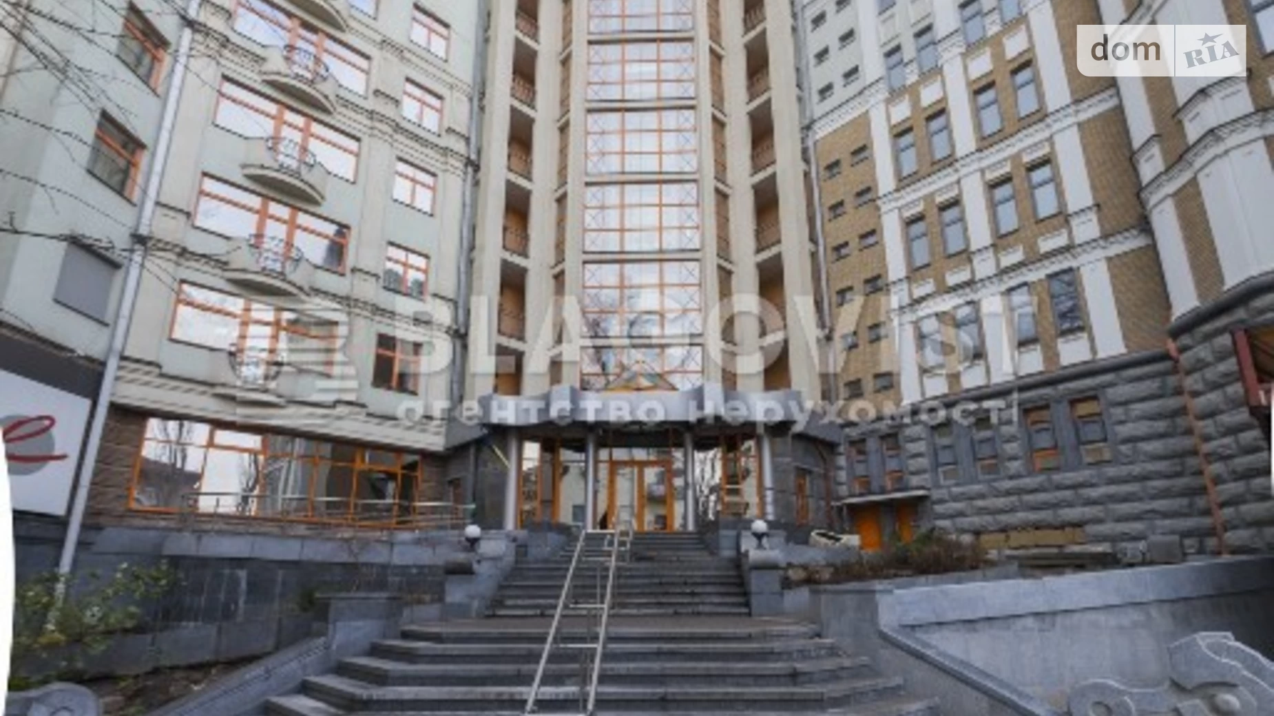 Продается 2-комнатная квартира 132 кв. м в Киеве, пл. Тараса Шевченко, 11 - фото 2