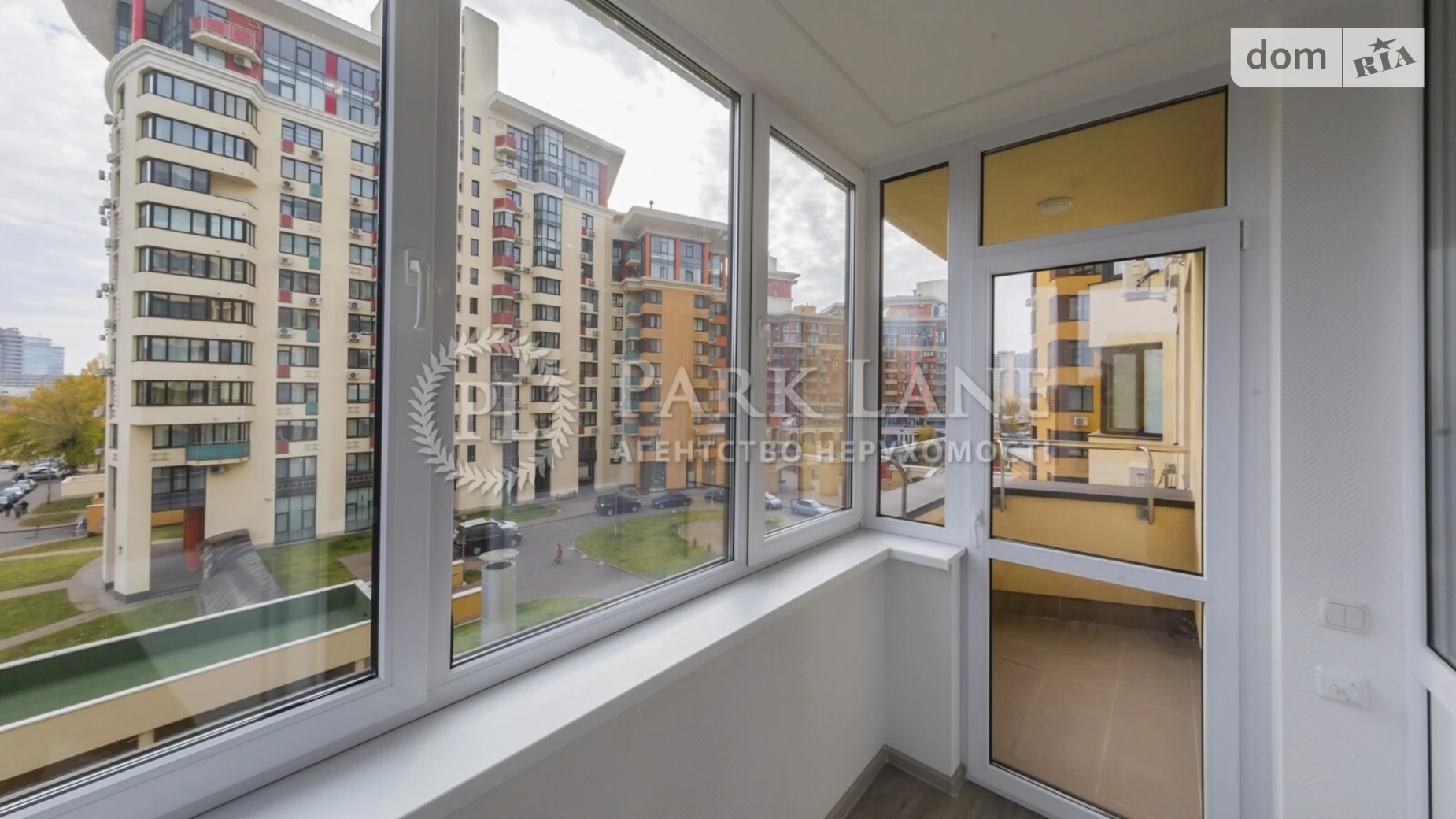 Продается 2-комнатная квартира 85 кв. м в Киеве, ул. Ломоносова, 71Б