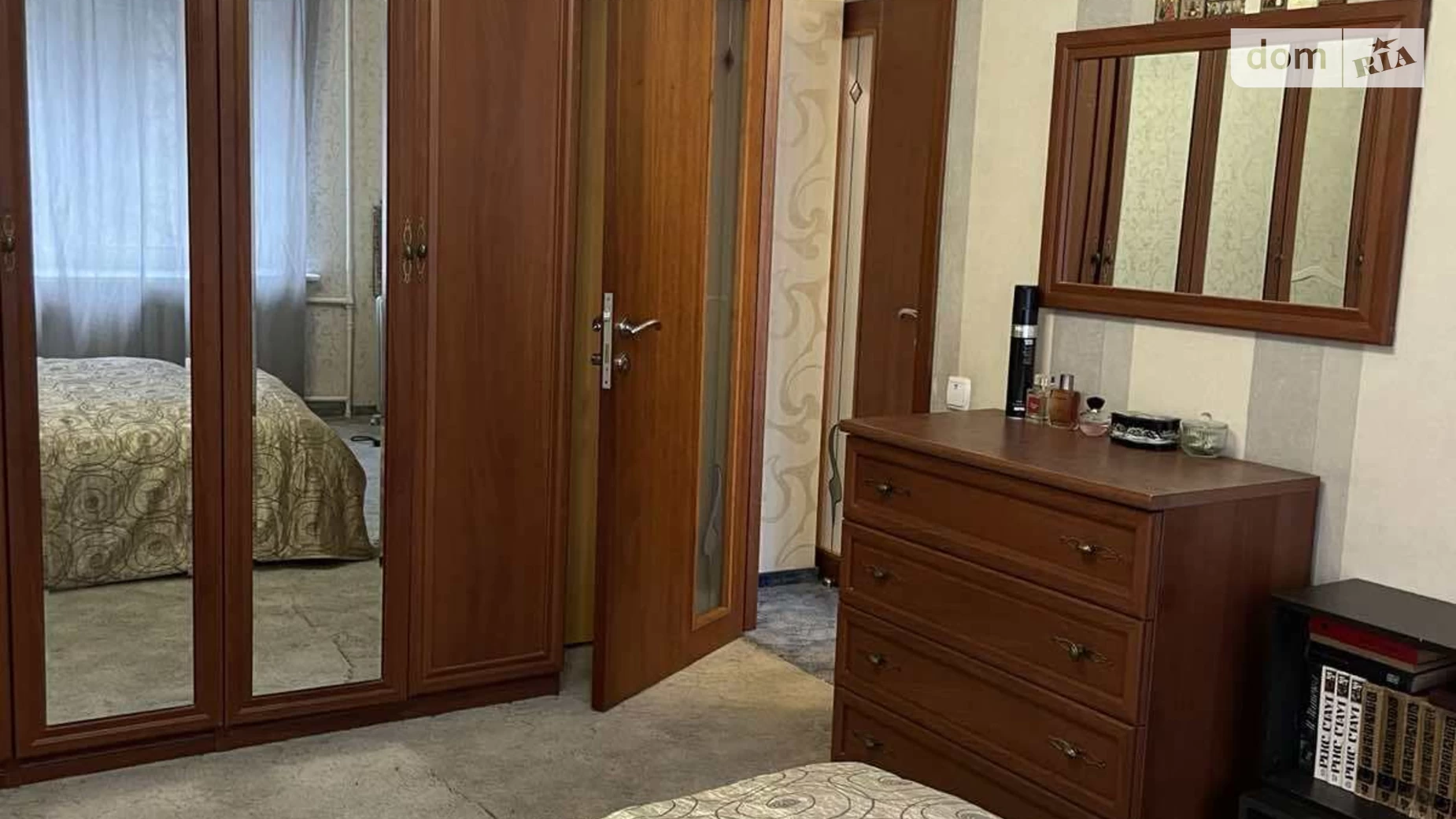 Продается 3-комнатная квартира 62 кв. м в Киеве, ул. Михаила Бойчука, 34