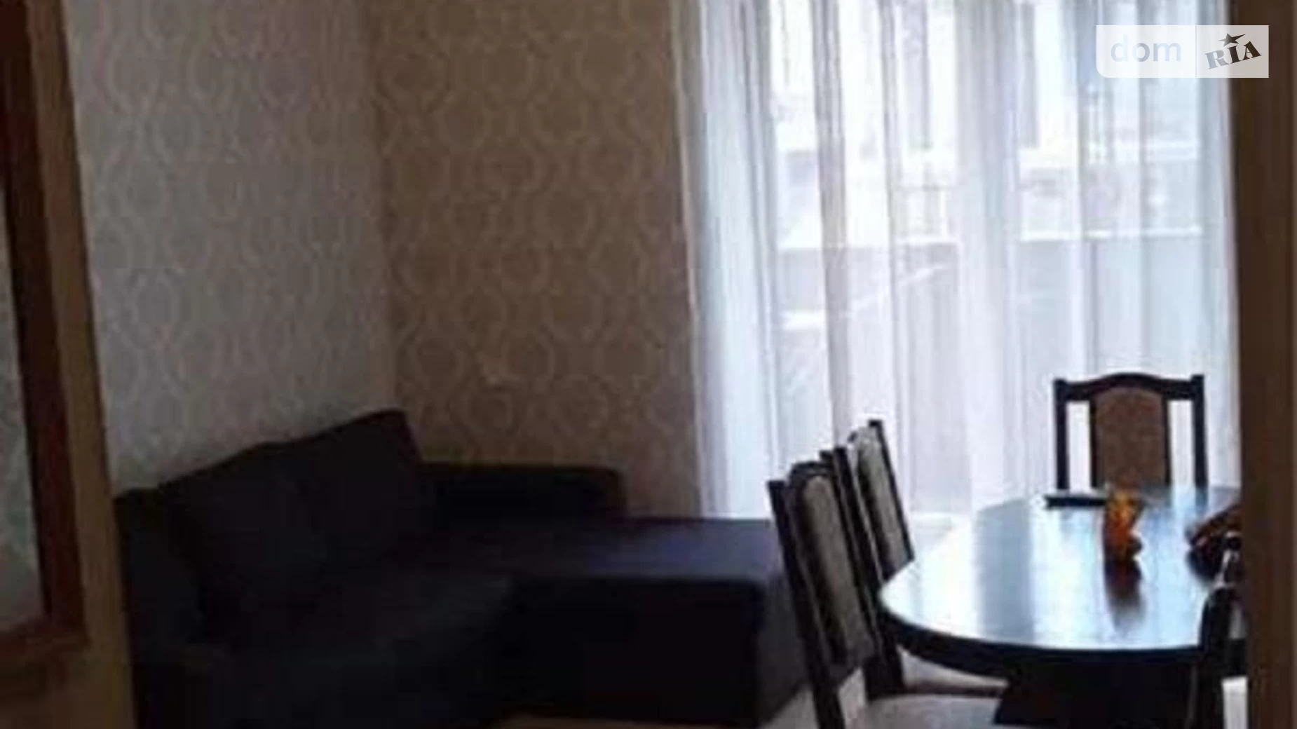 Продається 1-кімнатна квартира 42 кв. м у Фонтанці, вул. Чехова