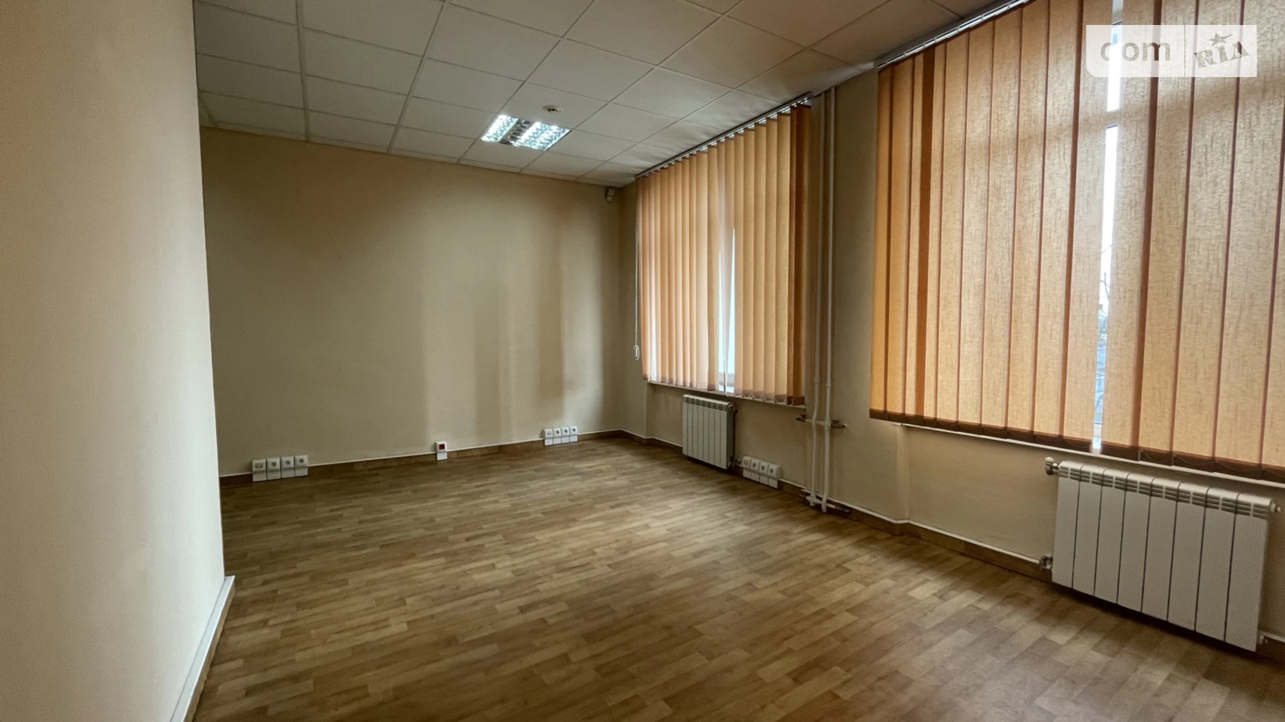 Здається в оренду офіс 31.8 кв. м в бізнес-центрі, цена: 15410 грн - фото 2