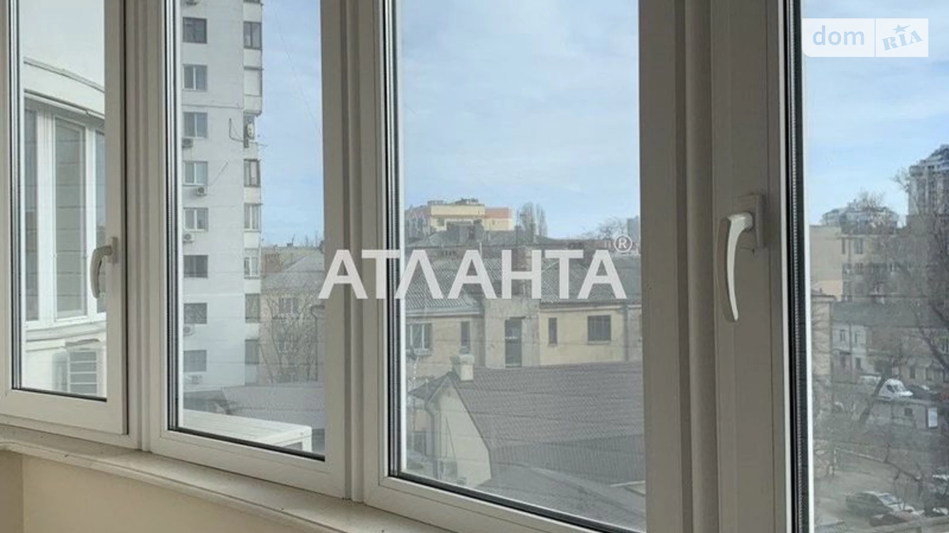 Продается 2-комнатная квартира 91.4 кв. м в Одессе, ул. Базарная, 5/4