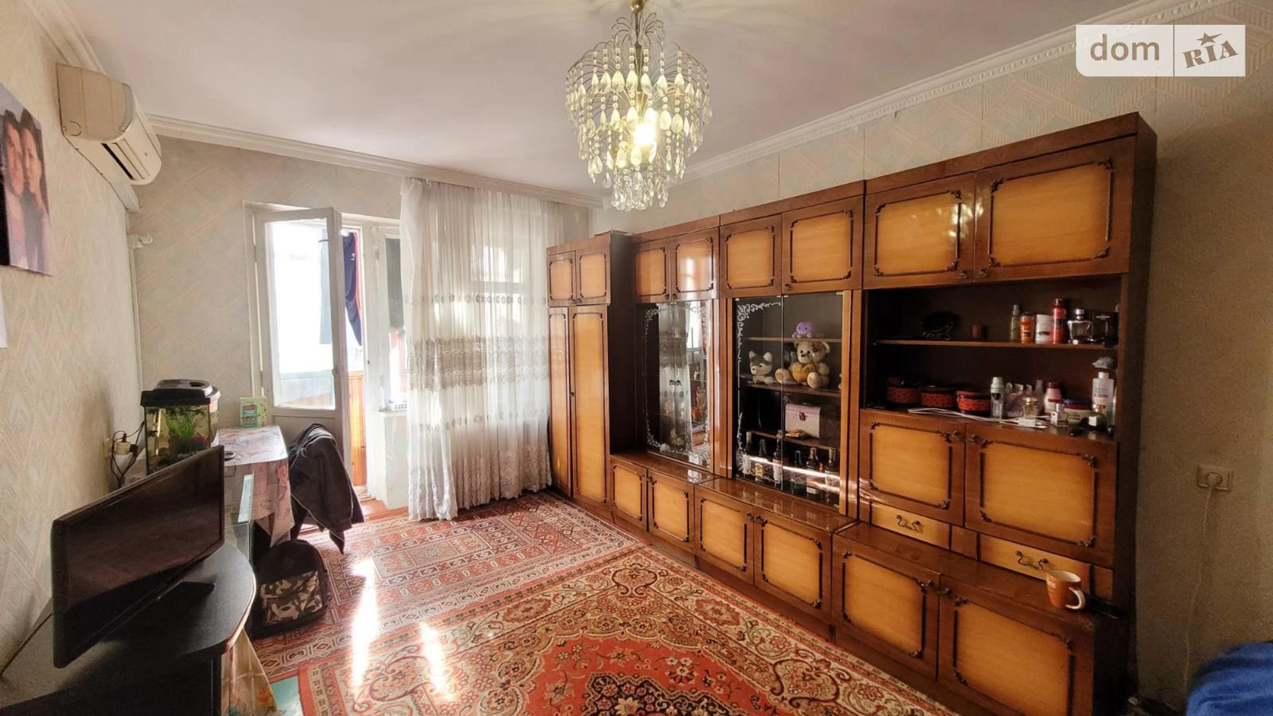 Продається 1-кімнатна квартира 34 кв. м у Одесі, вул. Академіка Корольова, 32