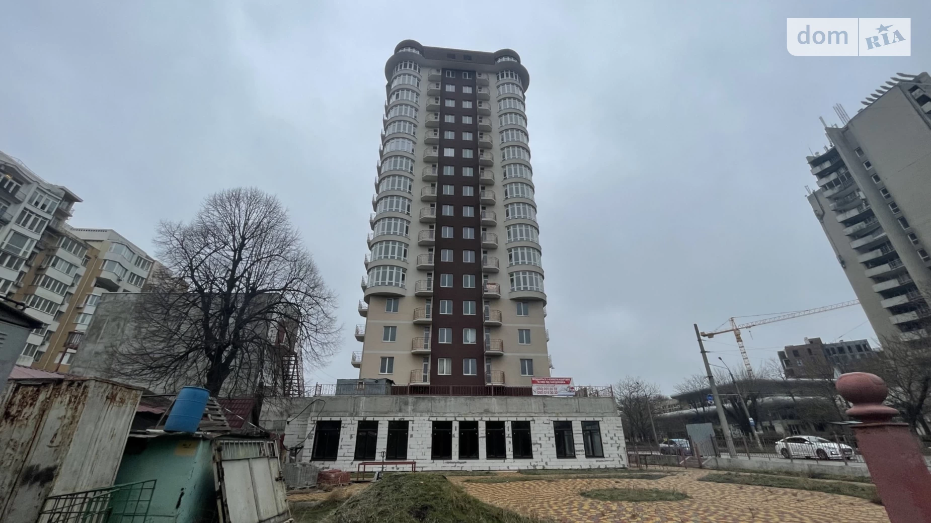 Продается 2-комнатная квартира 83 кв. м в Одессе