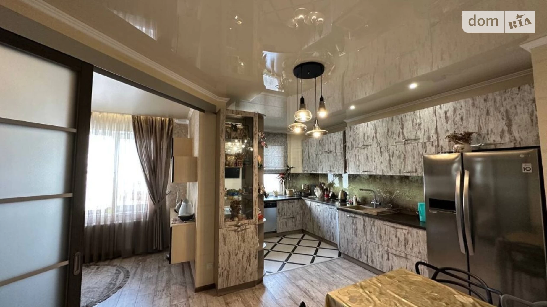Продается 2-комнатная квартира 61 кв. м в Одессе, мас. Радужный - фото 3