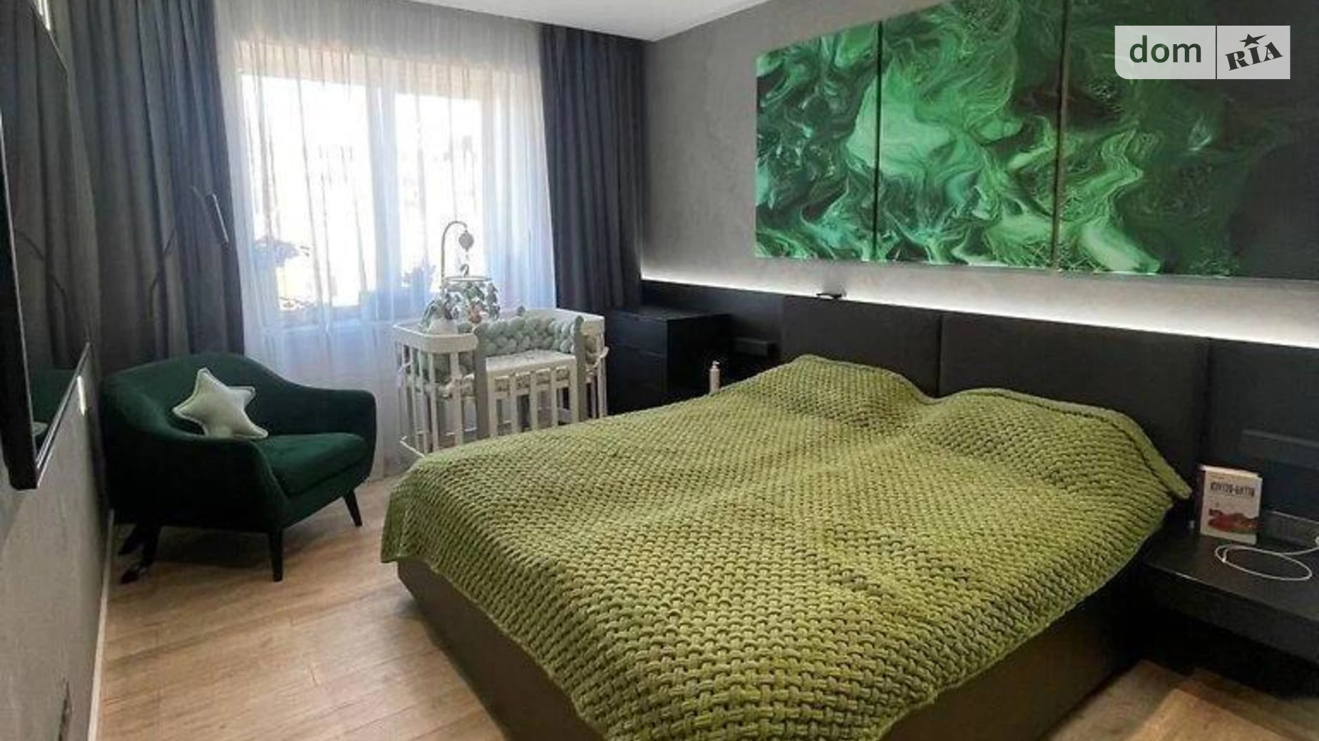 Продается 3-комнатная квартира 105 кв. м в Львове