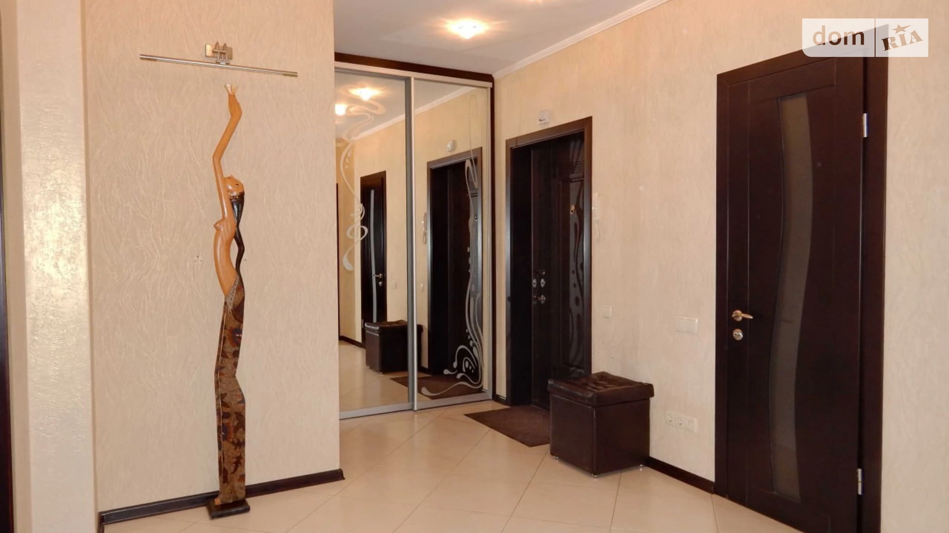 Продается 2-комнатная квартира 82 кв. м в Одессе, ул. Маршала Говорова