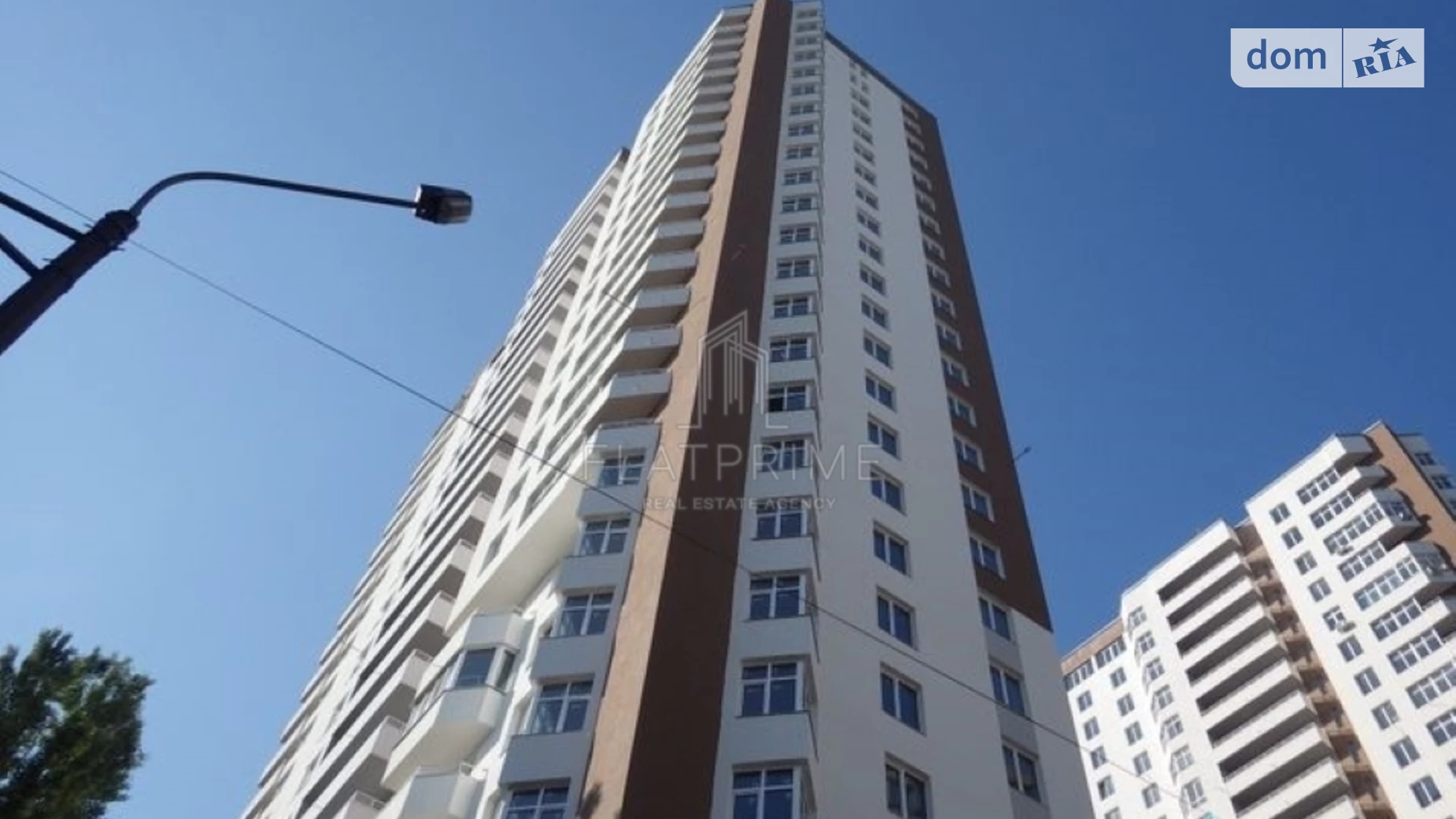 Продается 1-комнатная квартира 39 кв. м в Киеве, ул. Просвещения, 16