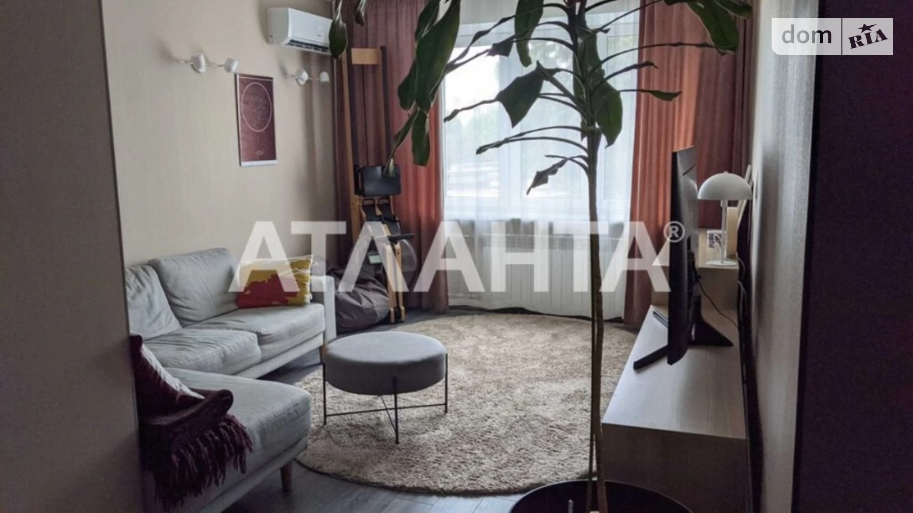 Продается 3-комнатная квартира 59 кв. м в Одессе, просп. Академика Глушко