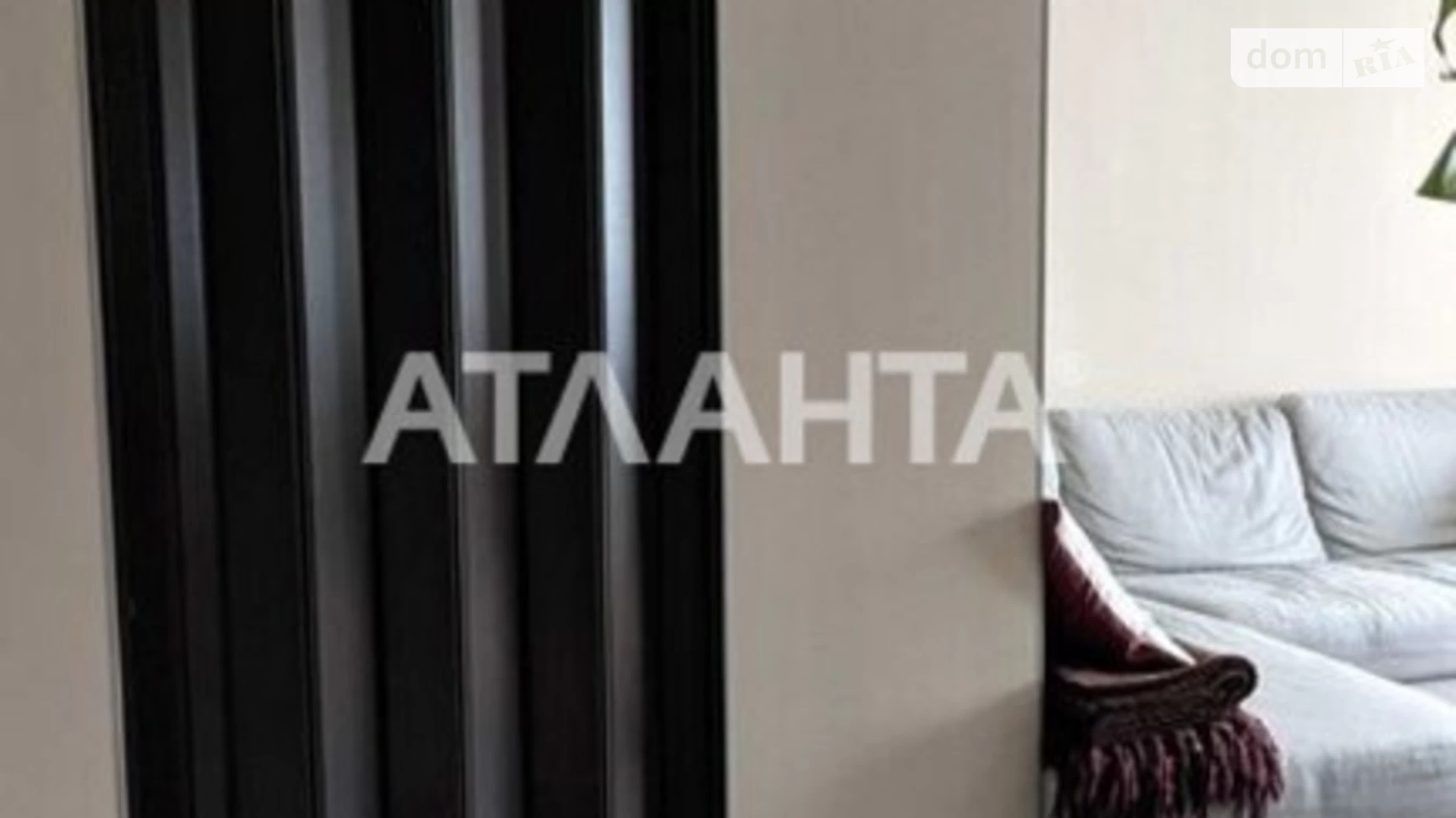 Продается 3-комнатная квартира 59 кв. м в Одессе, просп. Академика Глушко