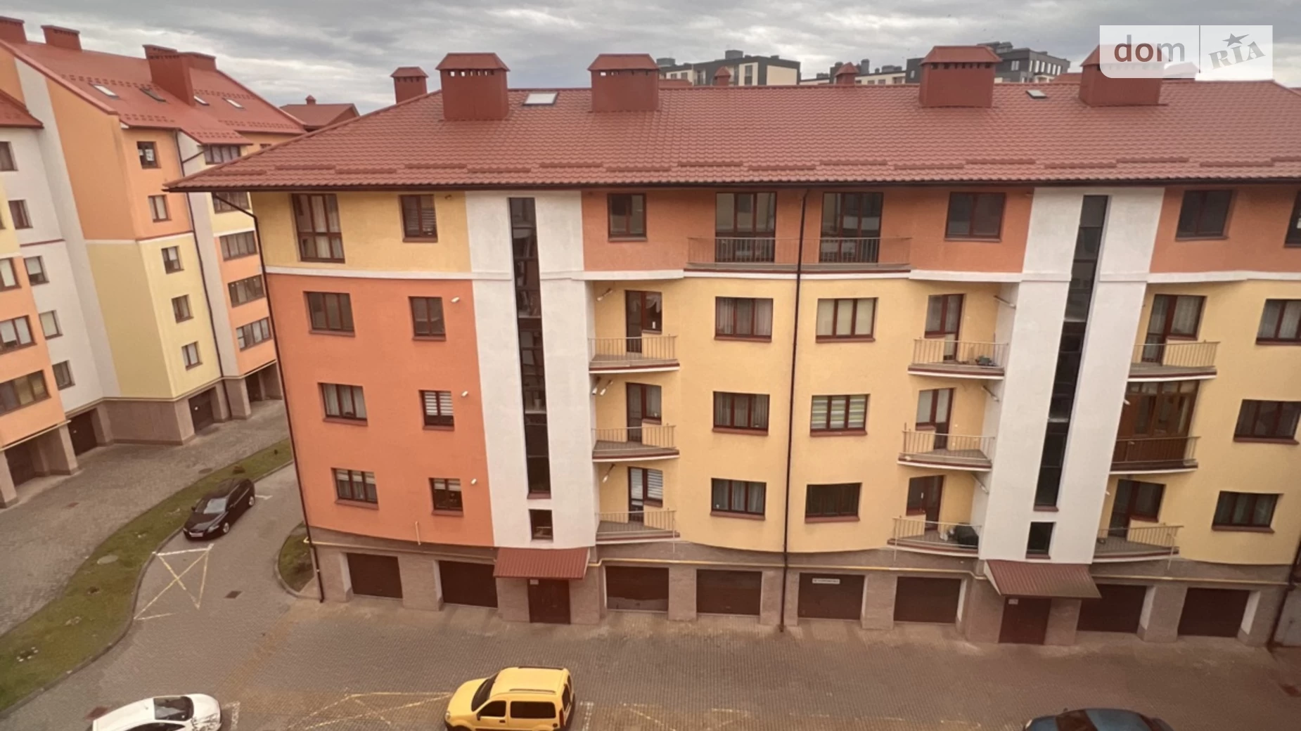 Продается 5-комнатная квартира 135 кв. м в Ивано-Франковске, ул. Кобылянской, 36А