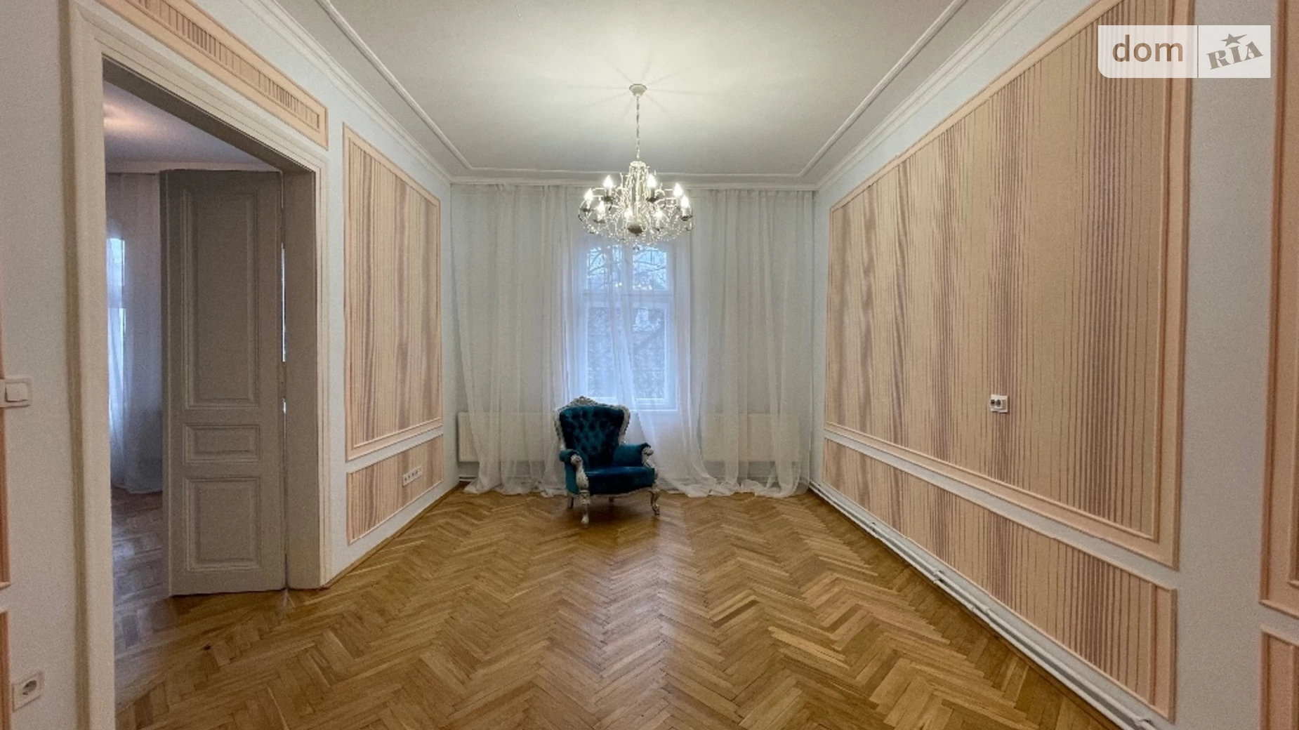 Продается 2-комнатная квартира 60 кв. м в Львове, ул. Костя Левицкого