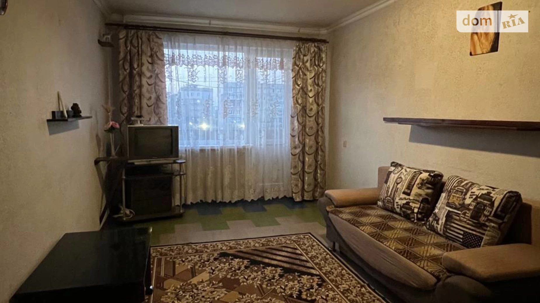 Продається 2-кімнатна квартира 44 кв. м у Кривому Розі, вул. Володимира Великого(Мелешкіна), 36