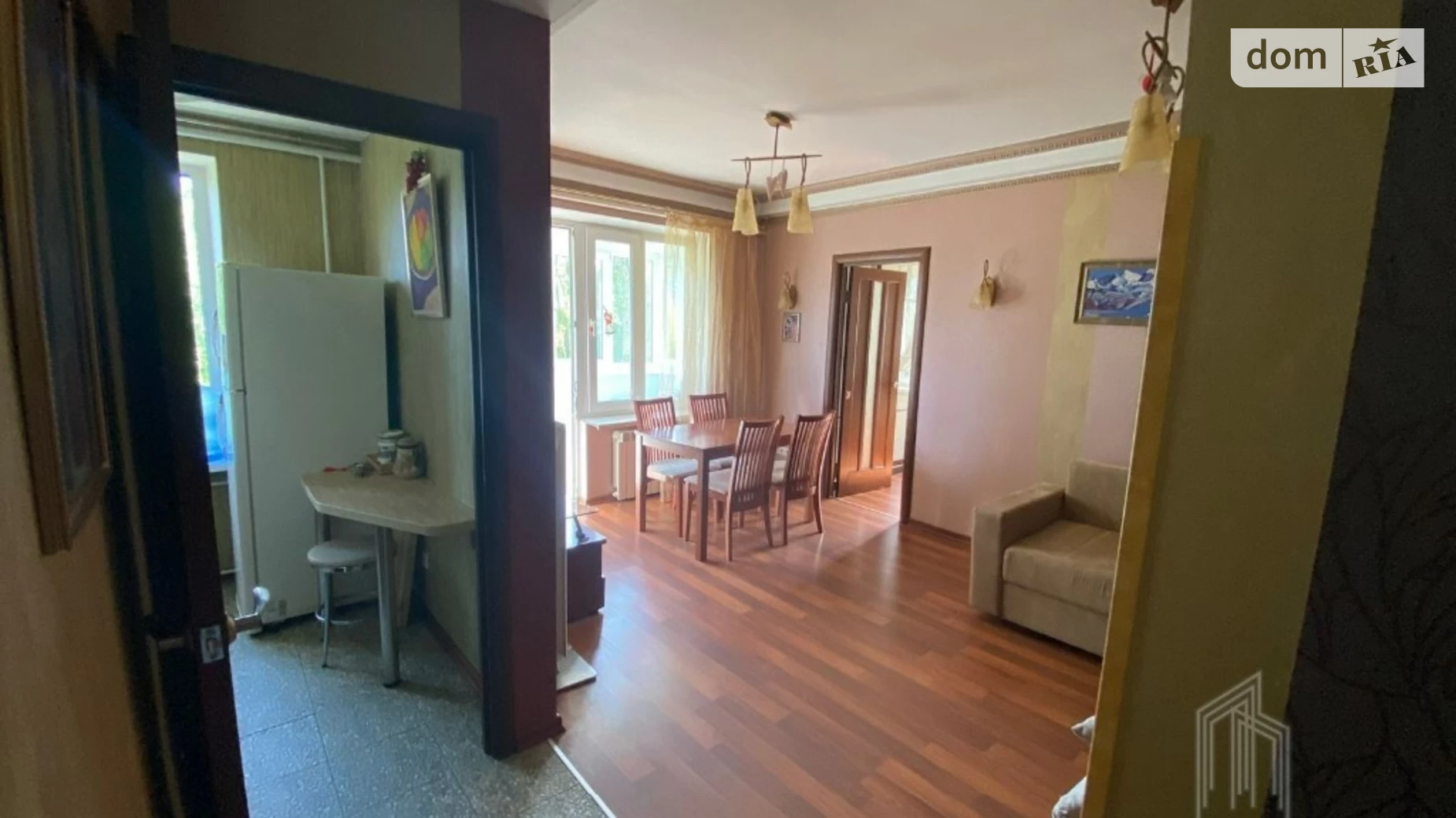 Продается 2-комнатная квартира 43 кв. м в Киеве, ул. Михаила Бойчука, 6А