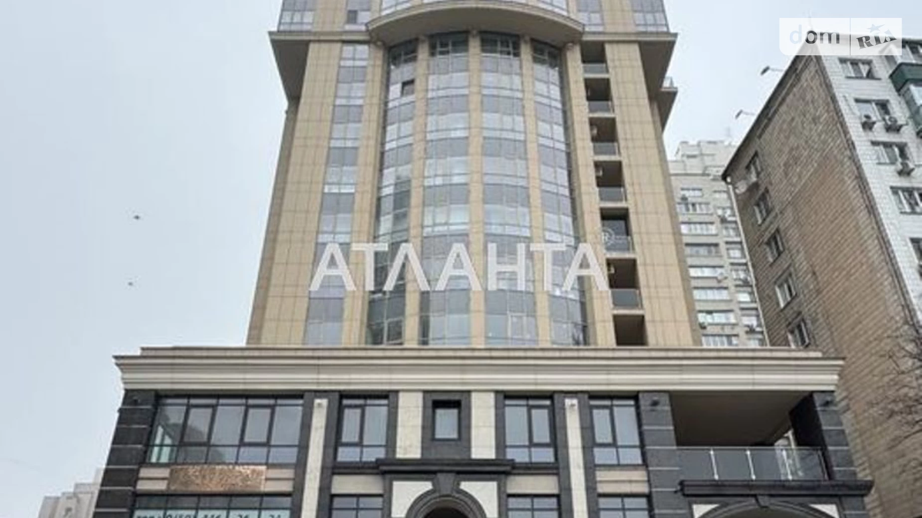 Продается 1-комнатная квартира 65.7 кв. м в Киеве, ул. Антоновича(Горького), 109