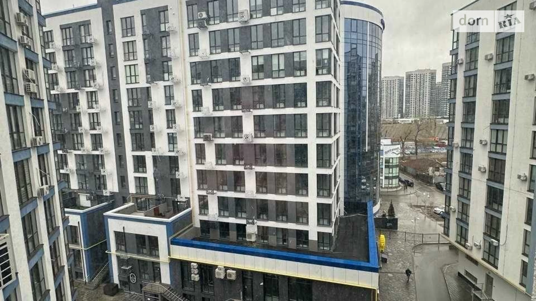 Продается 2-комнатная квартира 94 кв. м в Киеве, ул. Центральная, 75 - фото 2