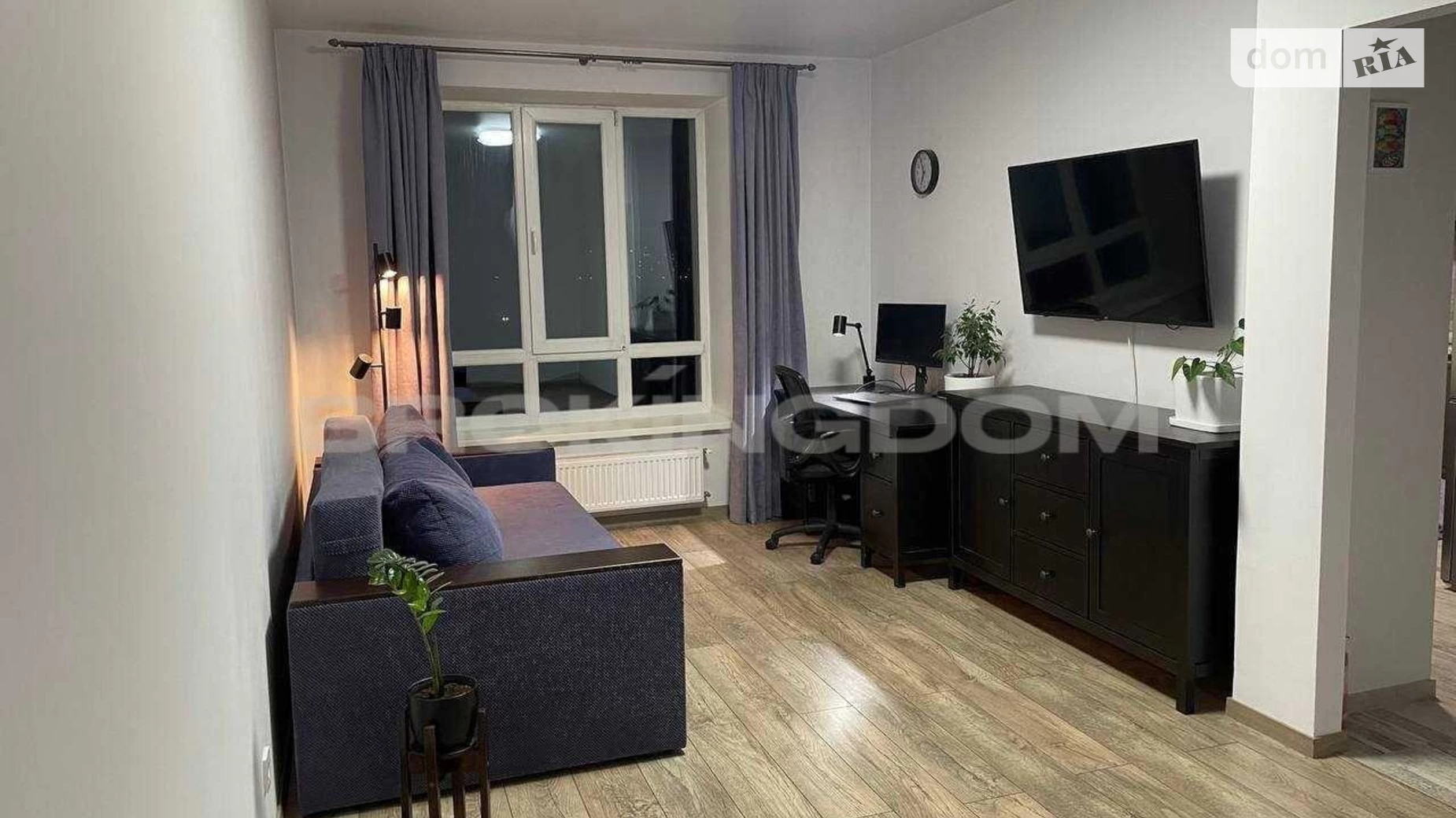 Продается 1-комнатная квартира 41 кв. м в Софиевской Борщаговке, ул. Павла Чубинского