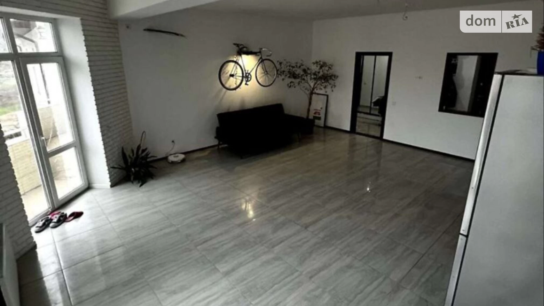 Продается 2-комнатная квартира 84.1 кв. м в, цена: 85000 $ - фото 2