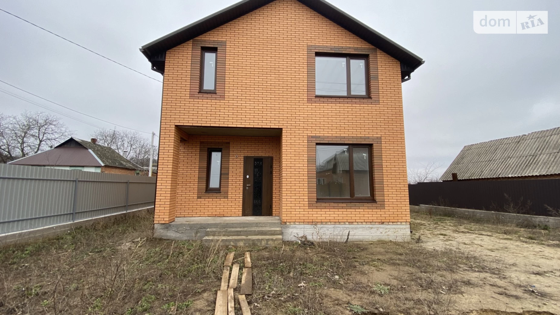 Продается дом на 2 этажа 125 кв. м с бассейном, цена: 92000 $ - фото 2