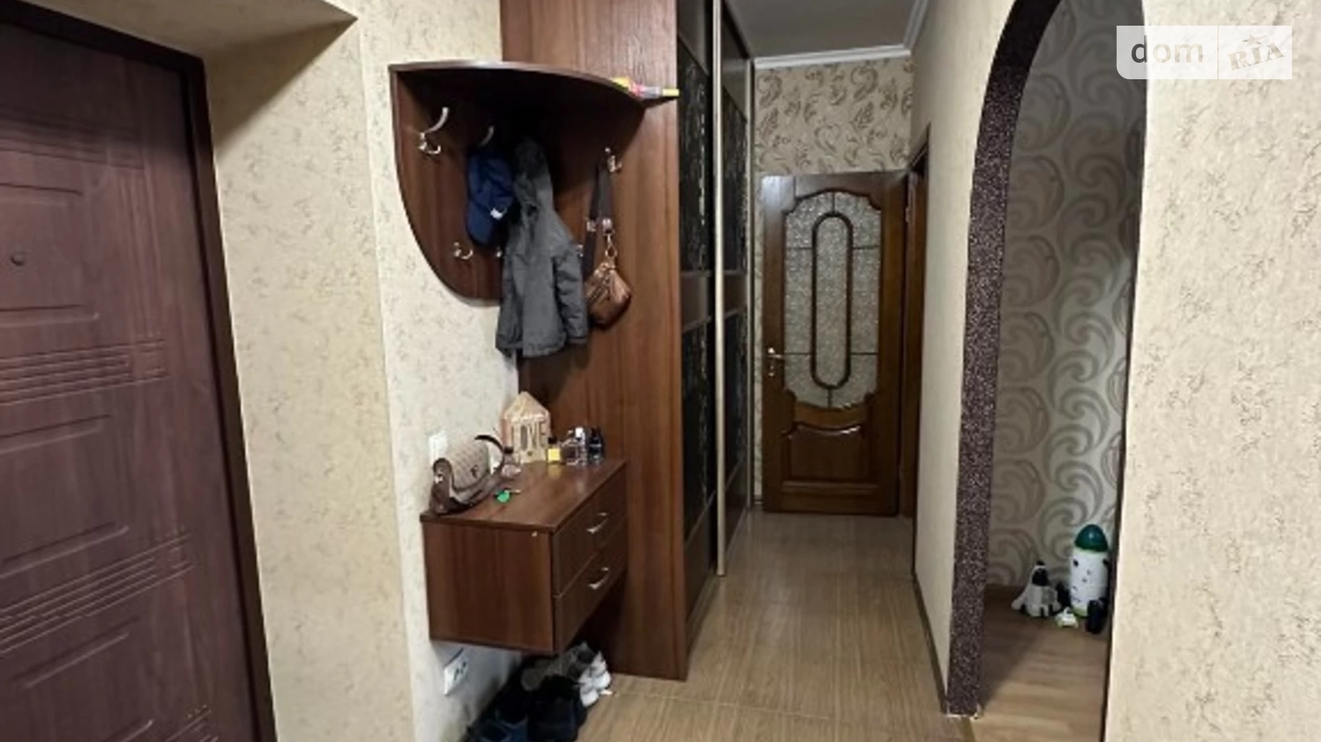 Продается 2-комнатная квартира 100 кв. м в Хмельницком, ул. Заречанская, 36