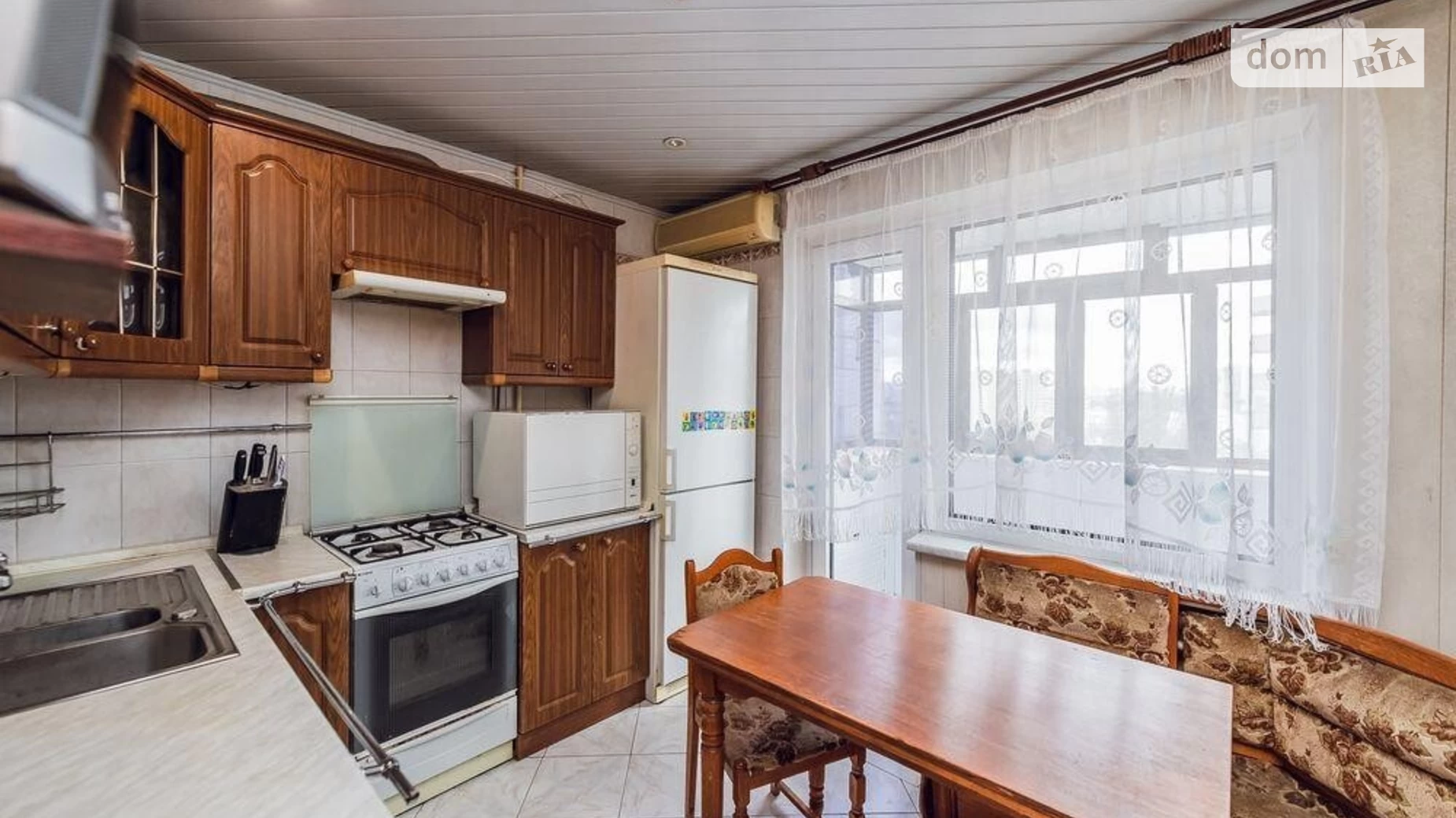 Продается 2-комнатная квартира 47 кв. м в Киеве, ул. Андрея Мельника(Генерала Тупикова), 14Б