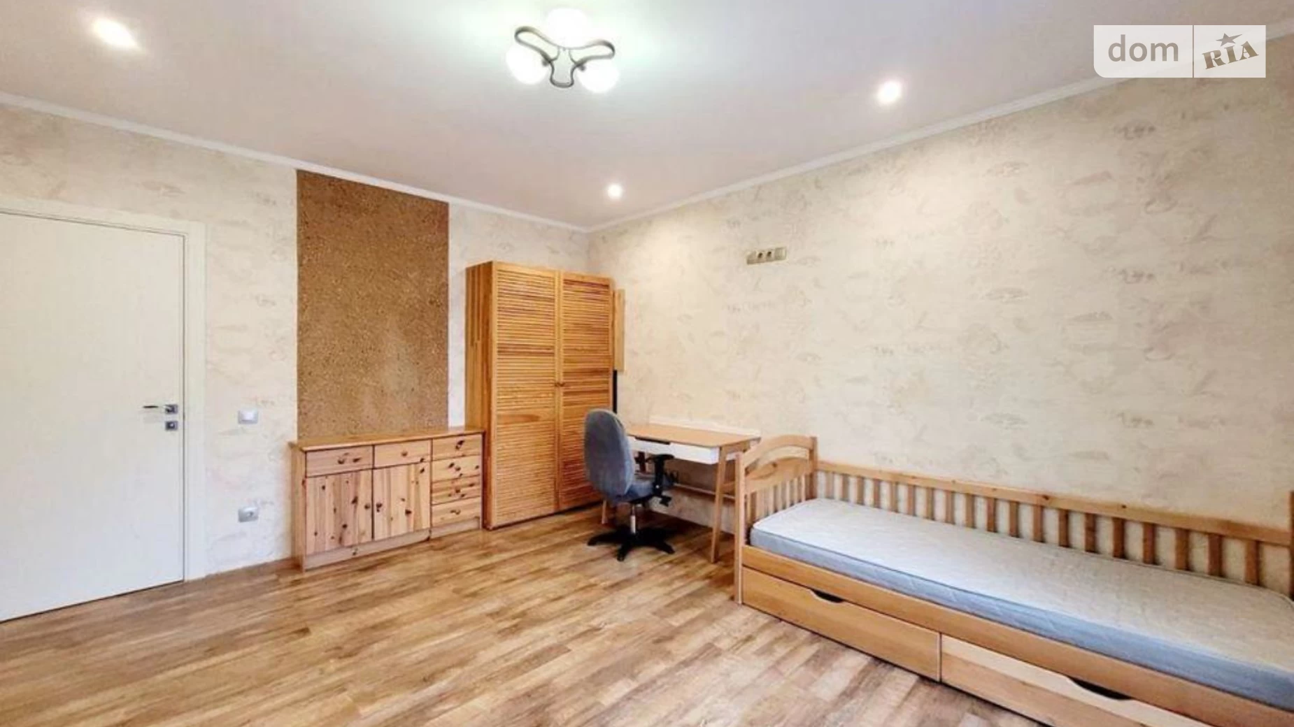 Продается 2-комнатная квартира 63 кв. м в Киеве, ул. Метрологическая, 7А - фото 2