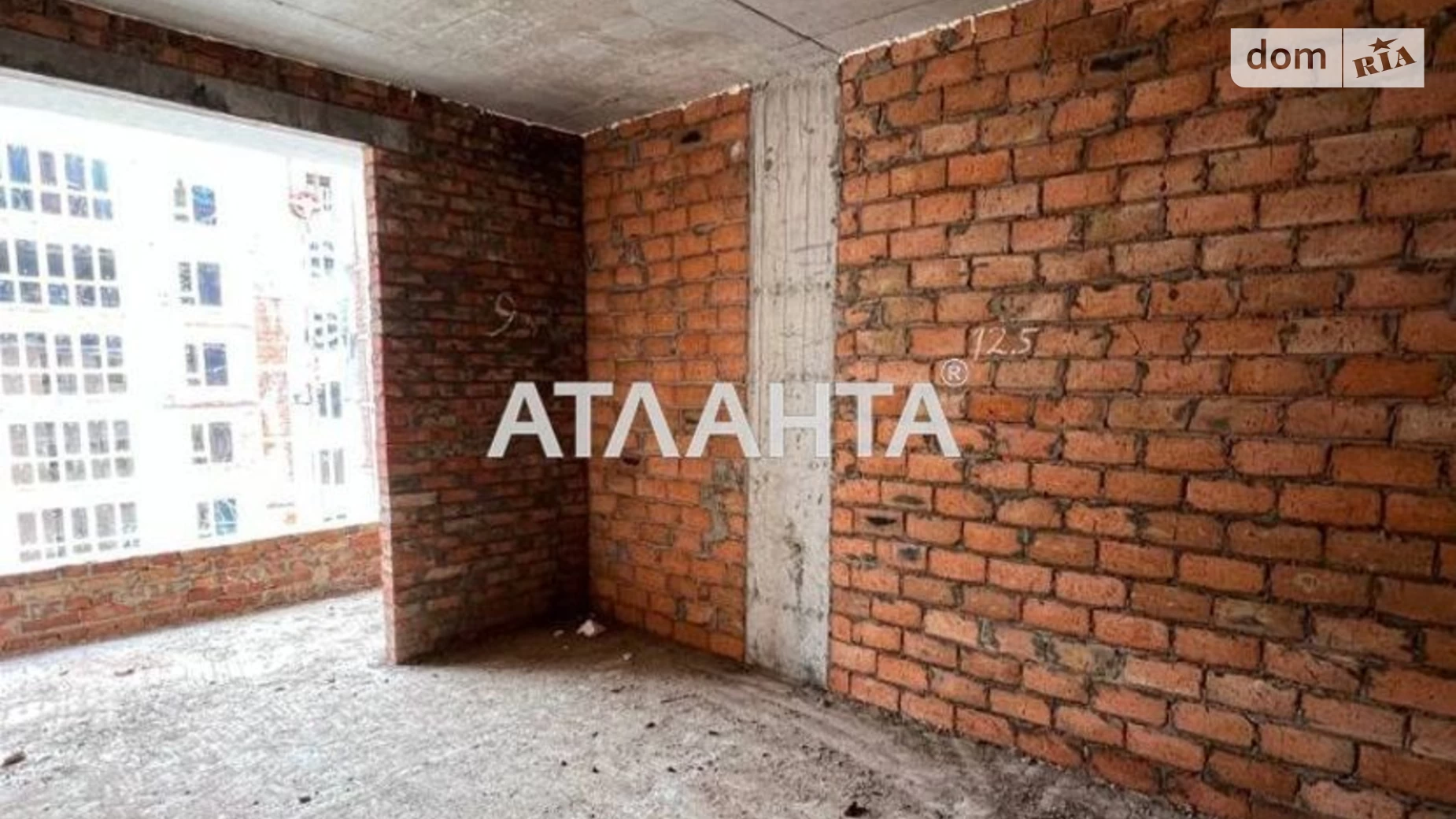 Продается 1-комнатная квартира 42 кв. м в Виннице, ул. Ивана Богуна