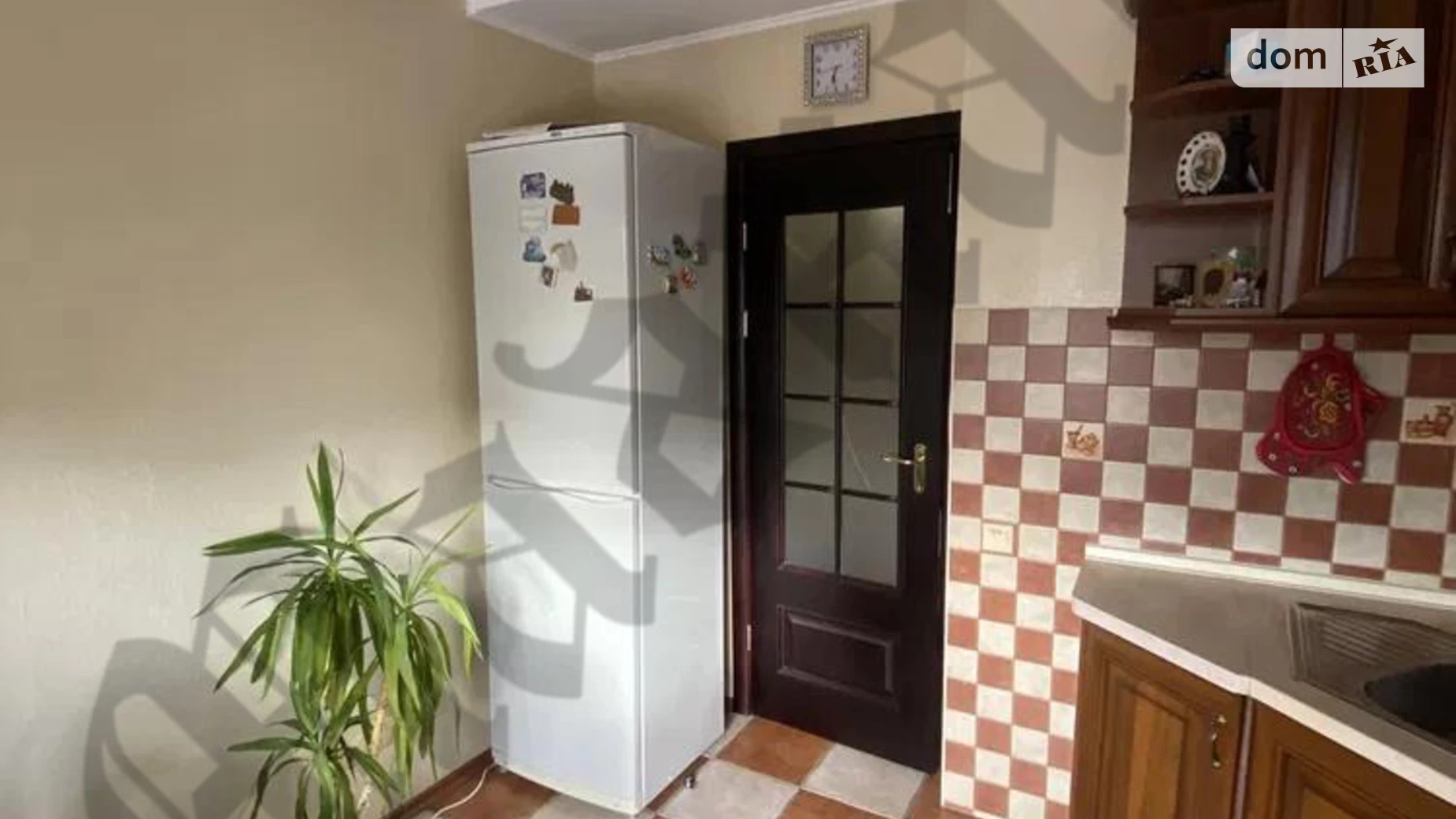 Продается 2-комнатная квартира 53 кв. м в Львове, ул. Чукарина