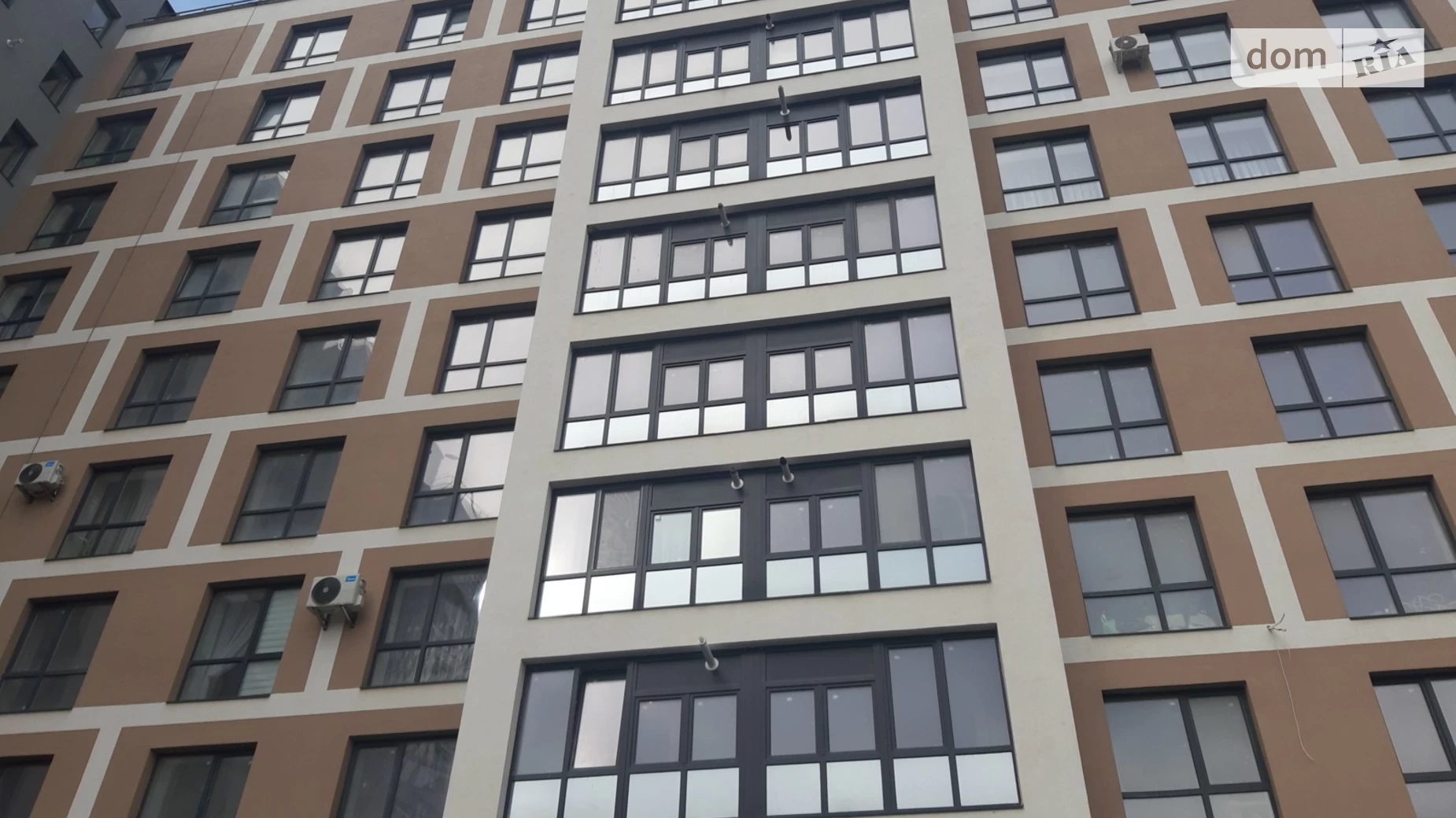 3-комнатная квартира 96 кв. м в Тернополе, ул. Текстильная, 24Г - фото 2