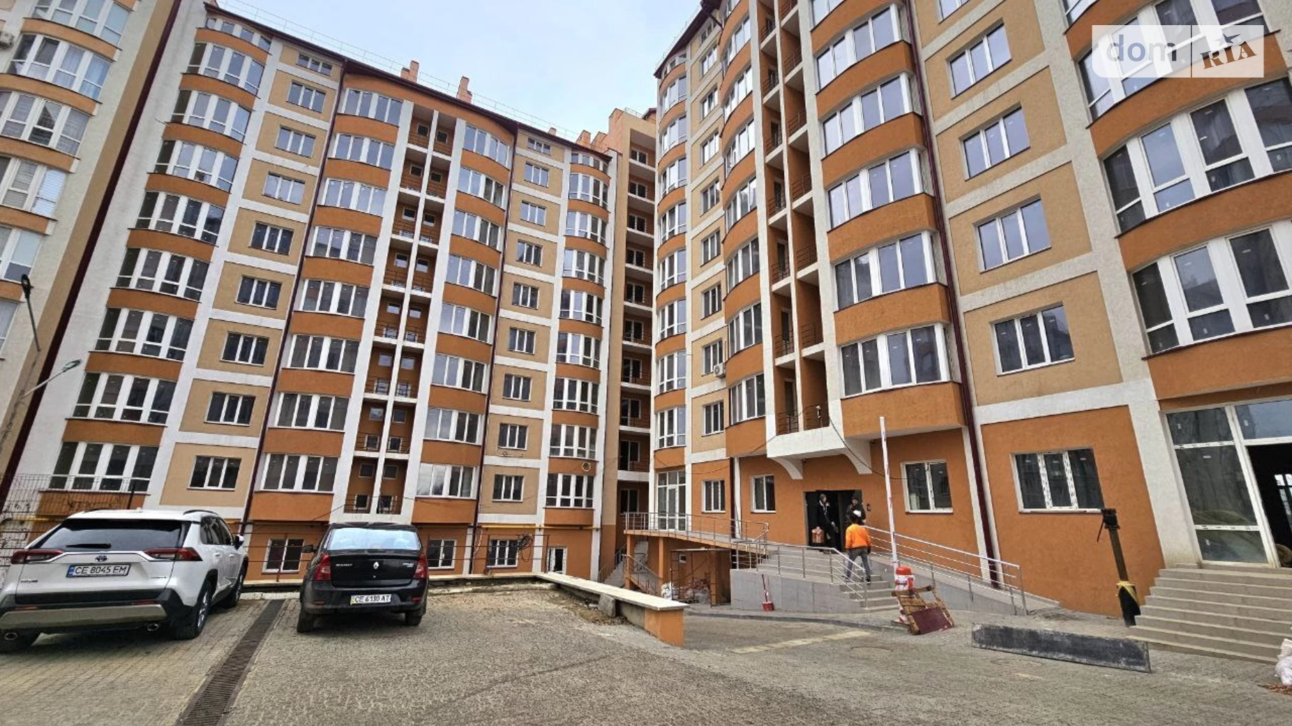 Продается 2-комнатная квартира 82 кв. м в Черновцах