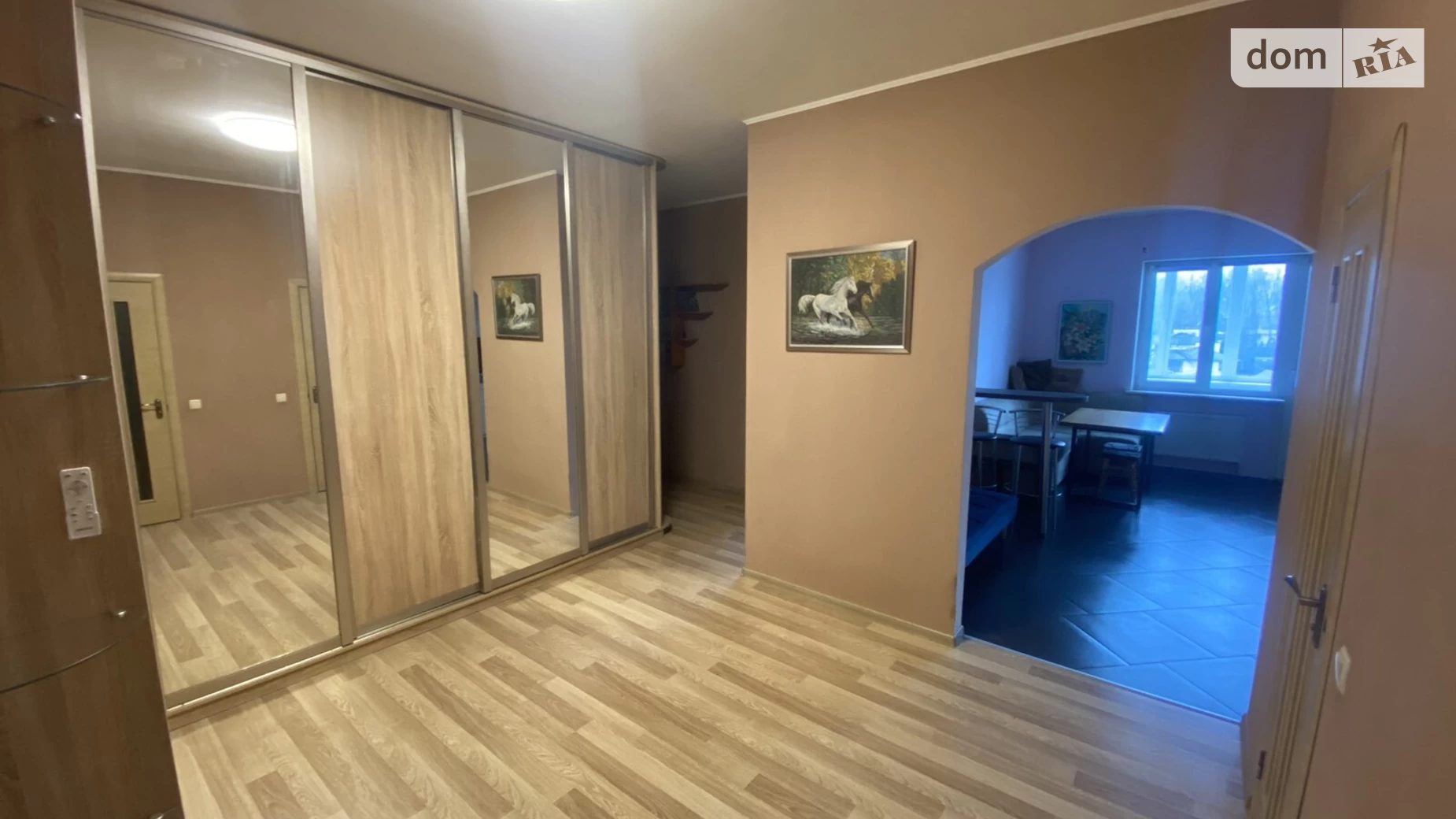 Продается 2-комнатная квартира 90 кв. м в Ирпене, ул. Григория Сковороды, 2